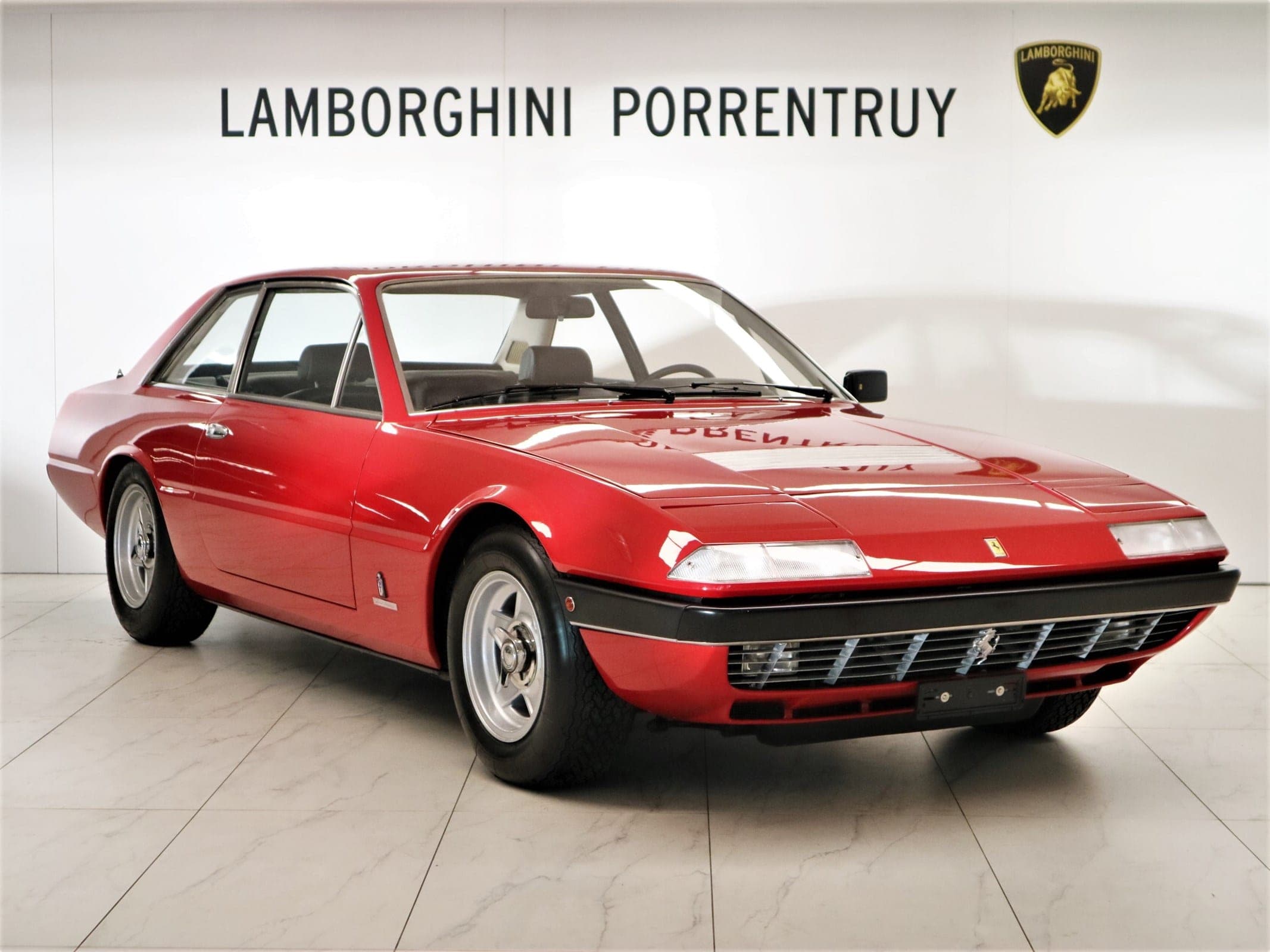 Ferrari 365 FERRARI 365 GT 4 2+2