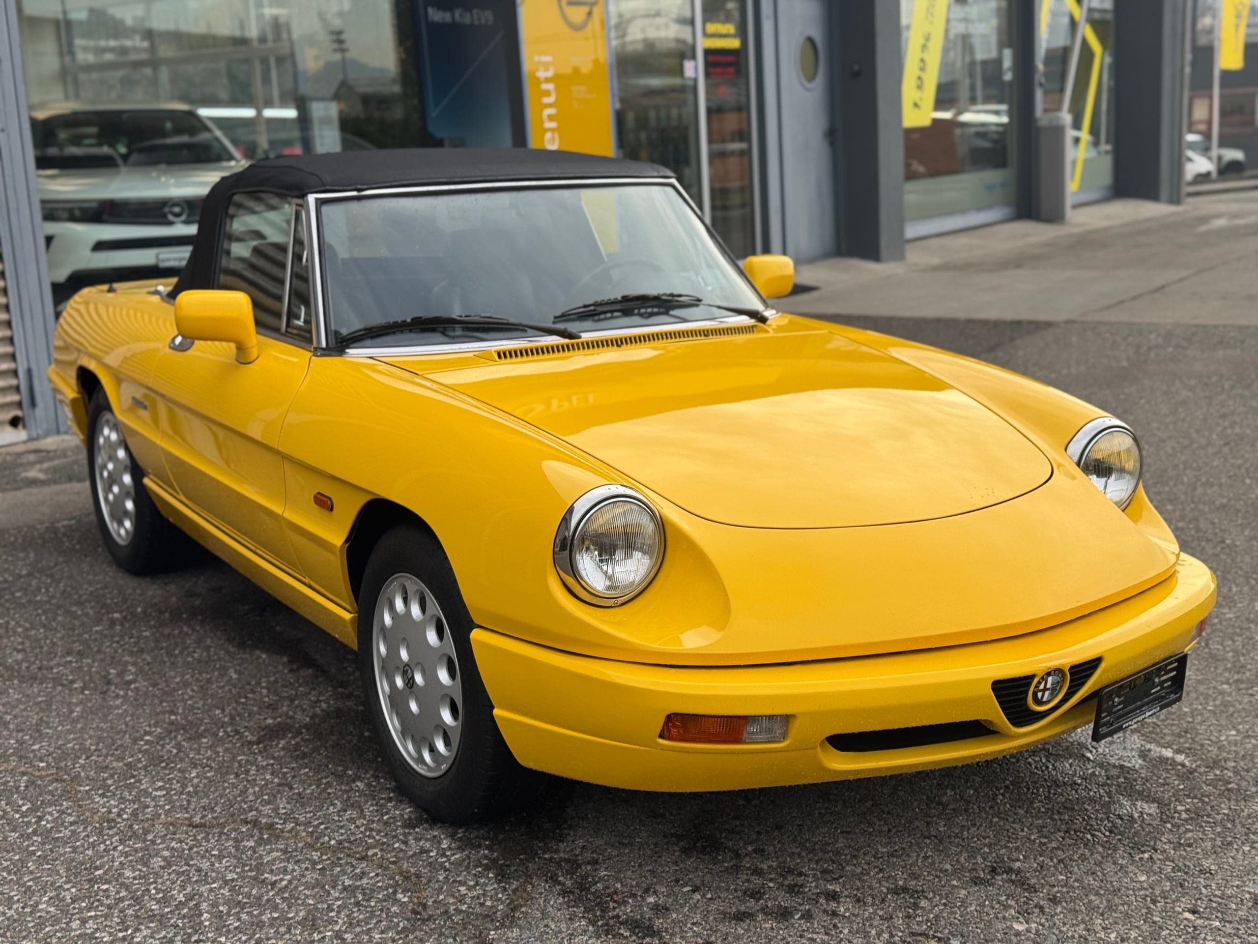 Alfa Romeo Spider ALFA ROMEO Spider 2.0