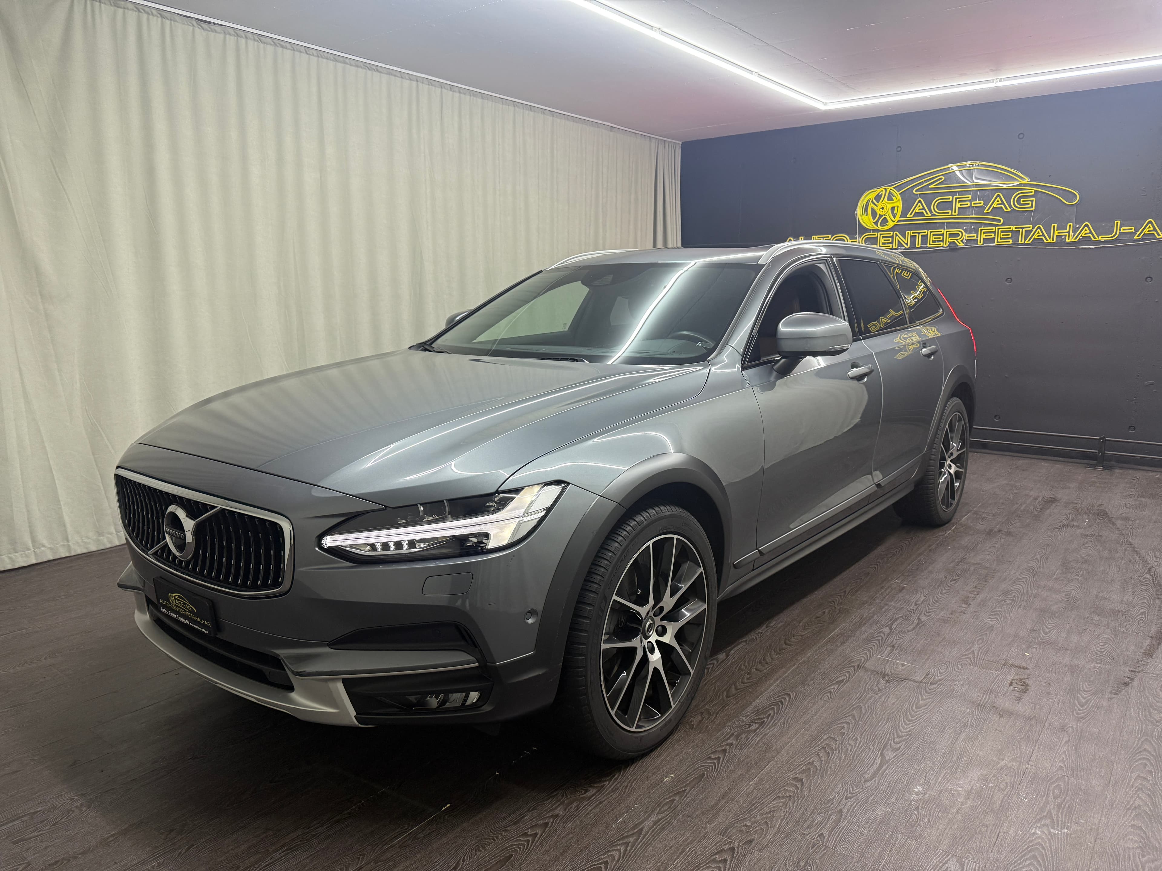 Volvo V90