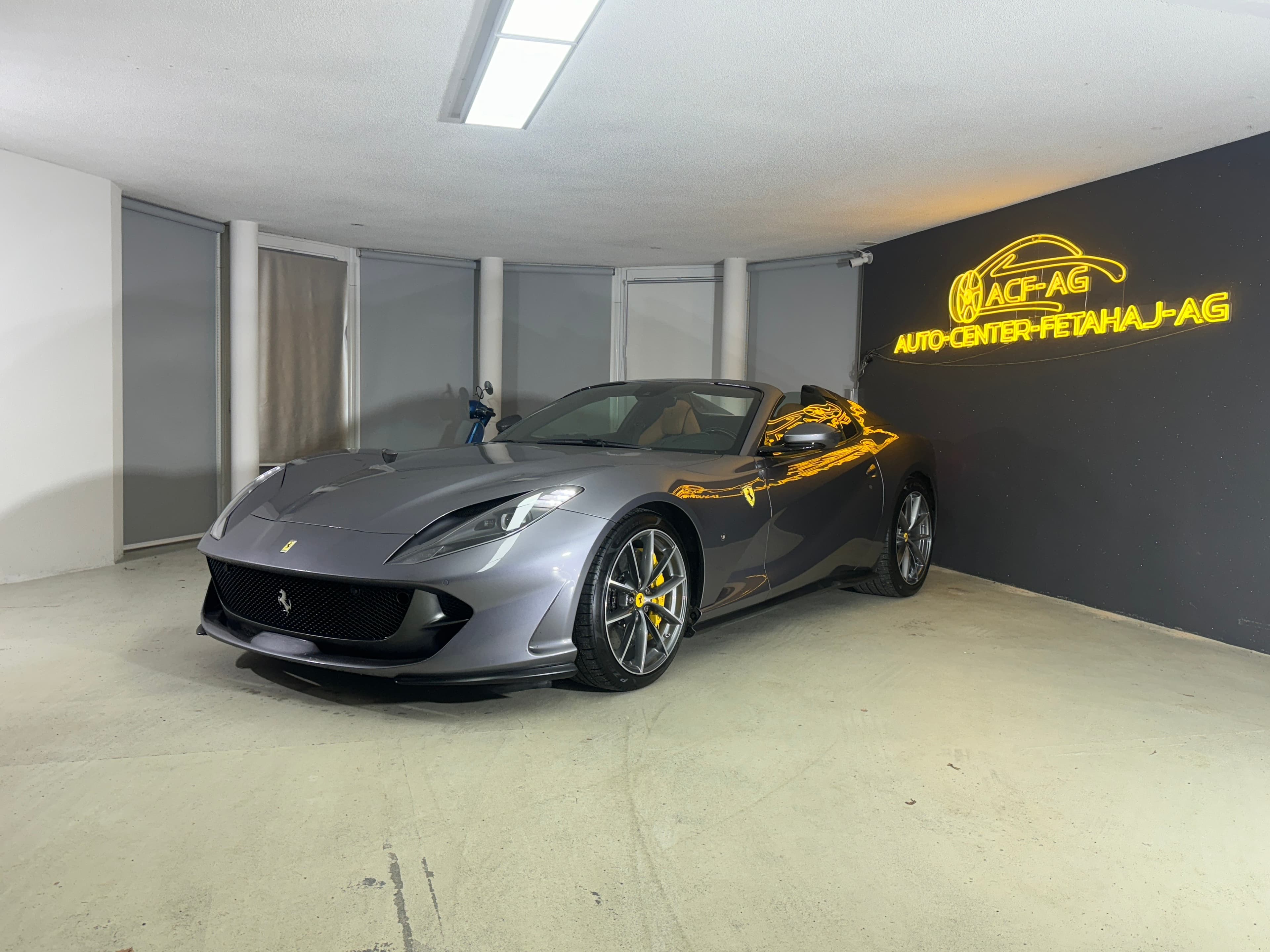 Ferrari 812
