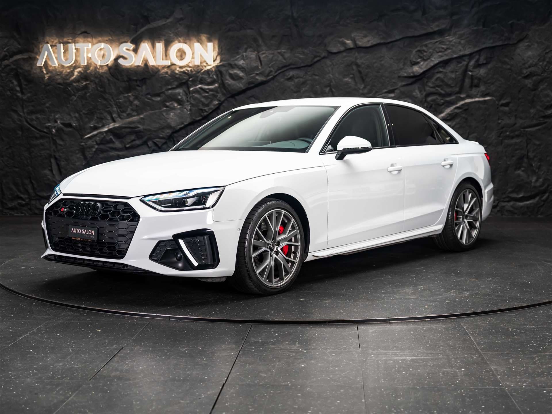 Audi S4 / RS4