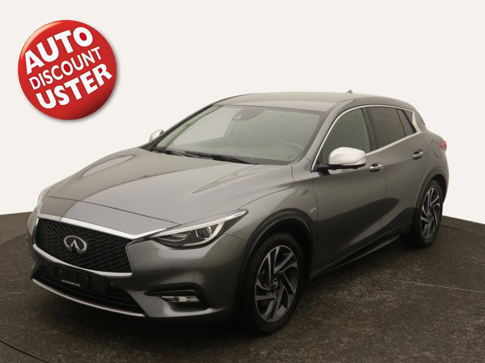 Infiniti Q30