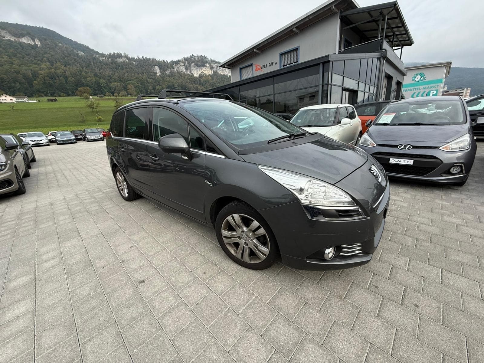 Peugeot 5008