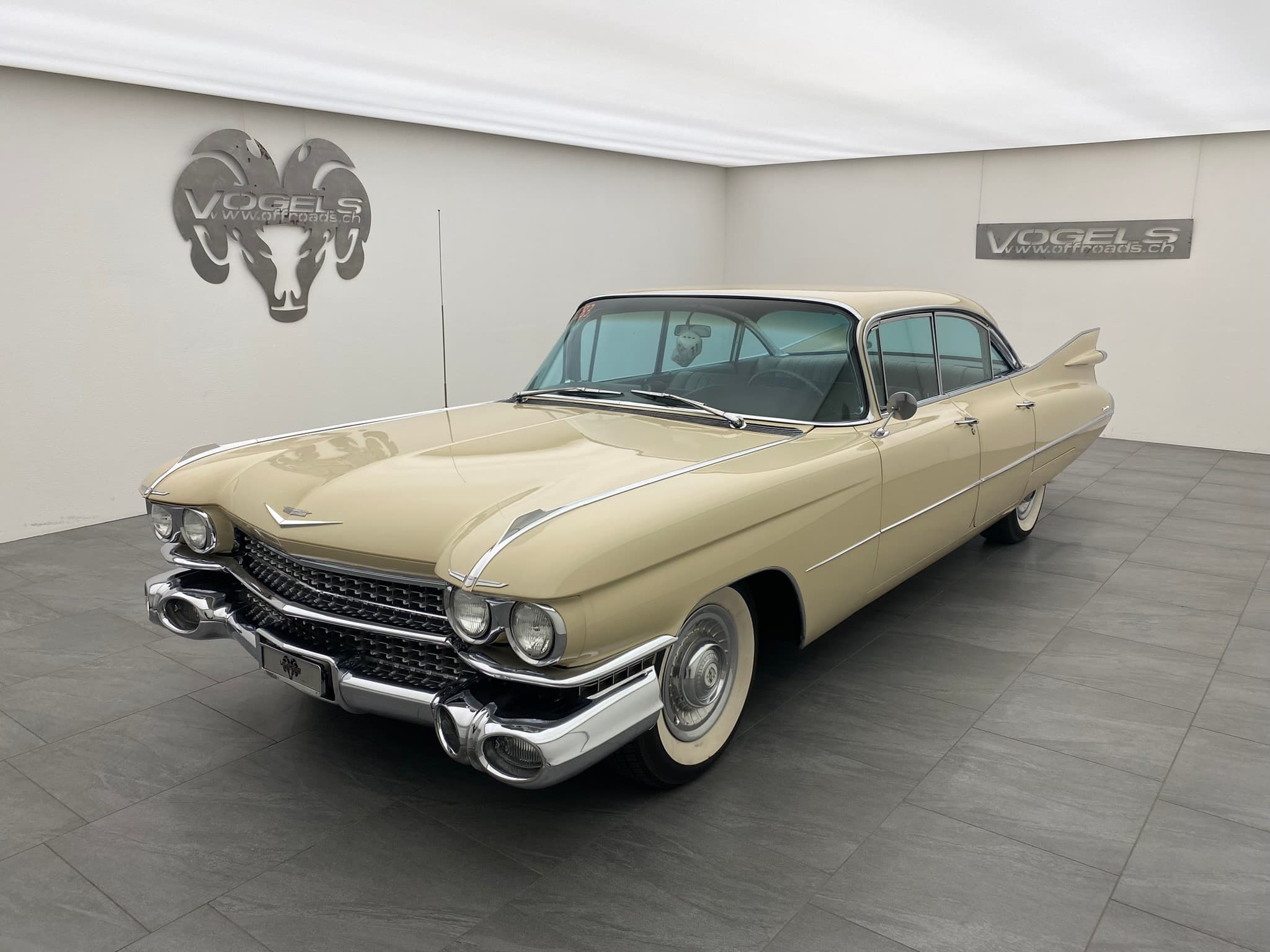Cadillac De Ville