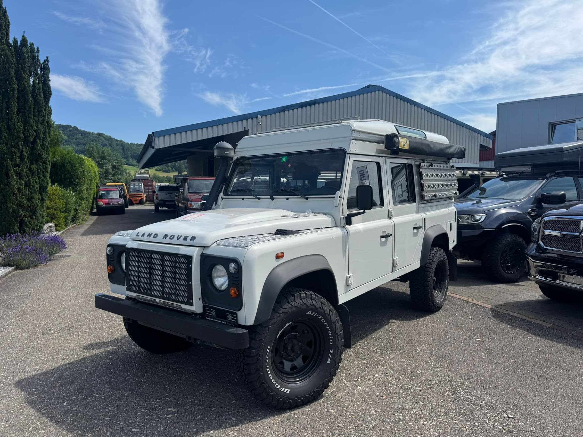 Land Rover Defender