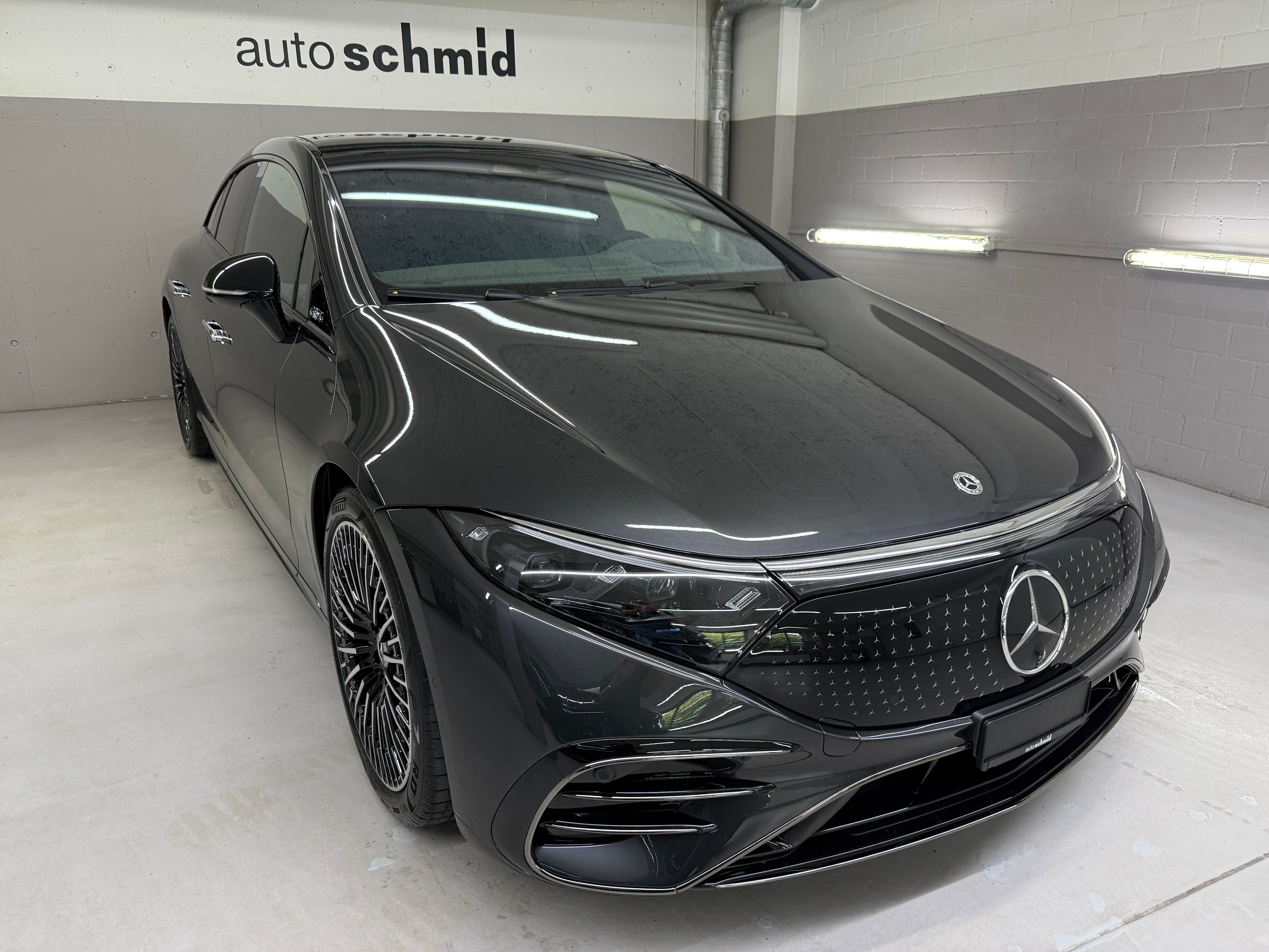 Mercedes-Benz EQS