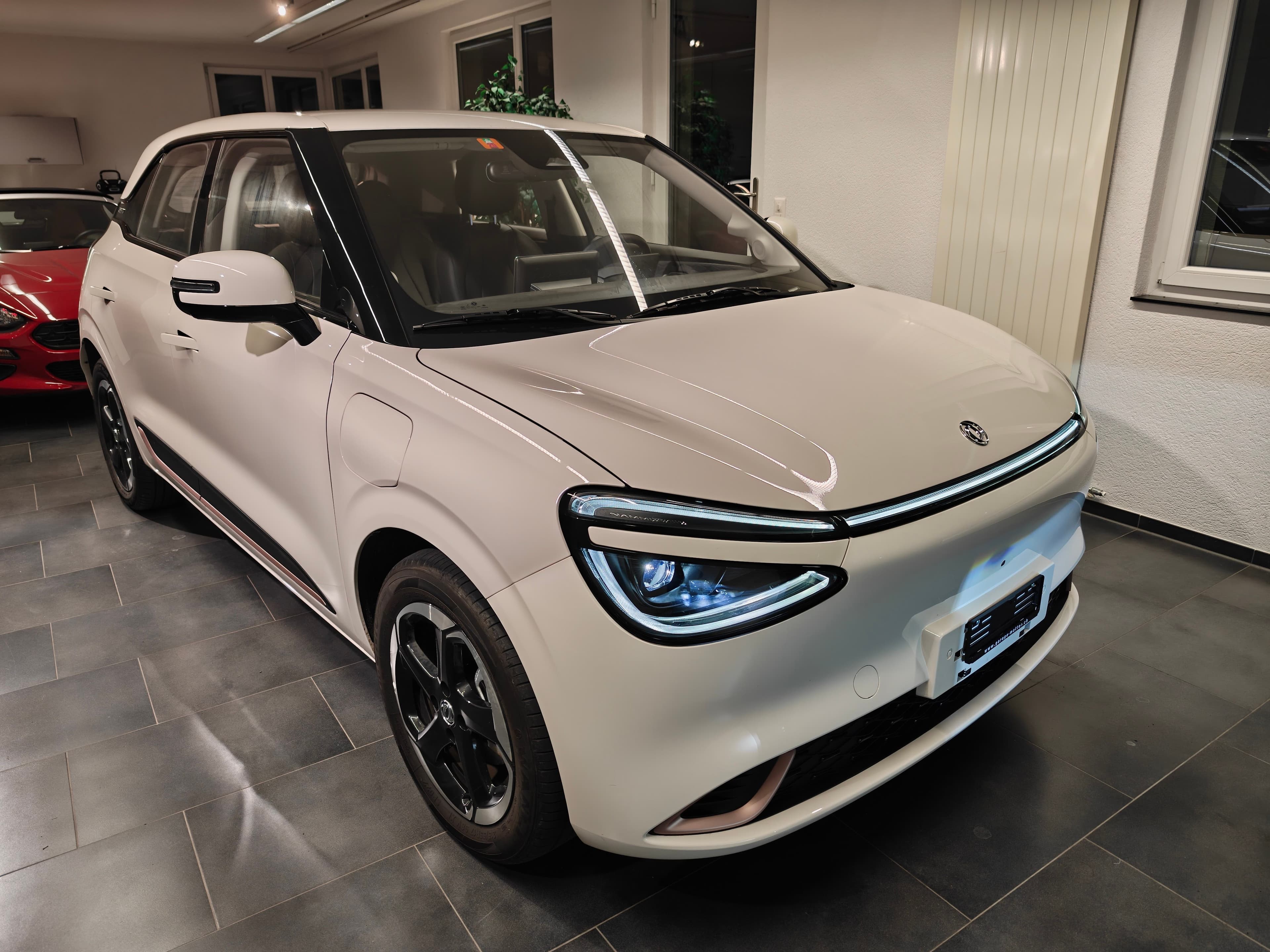 Dongfeng Box