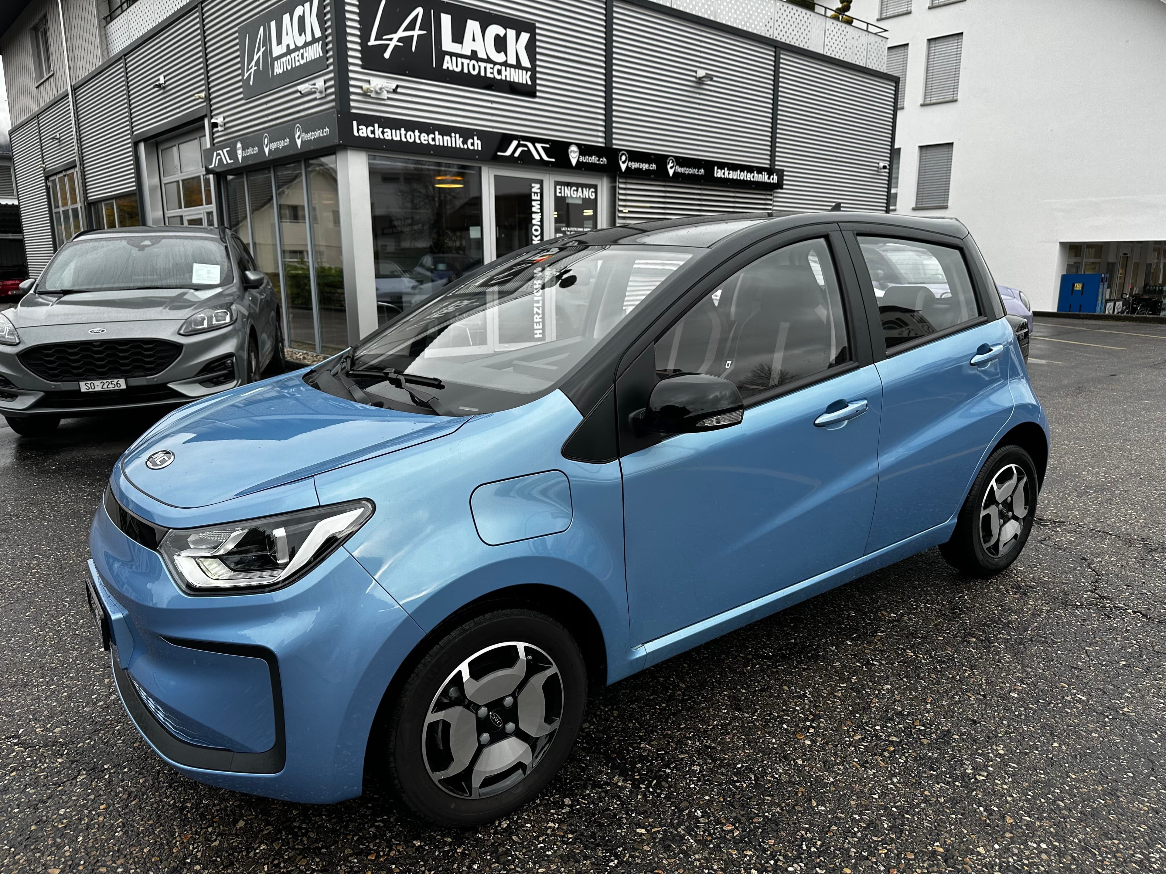 JAC e-JS1