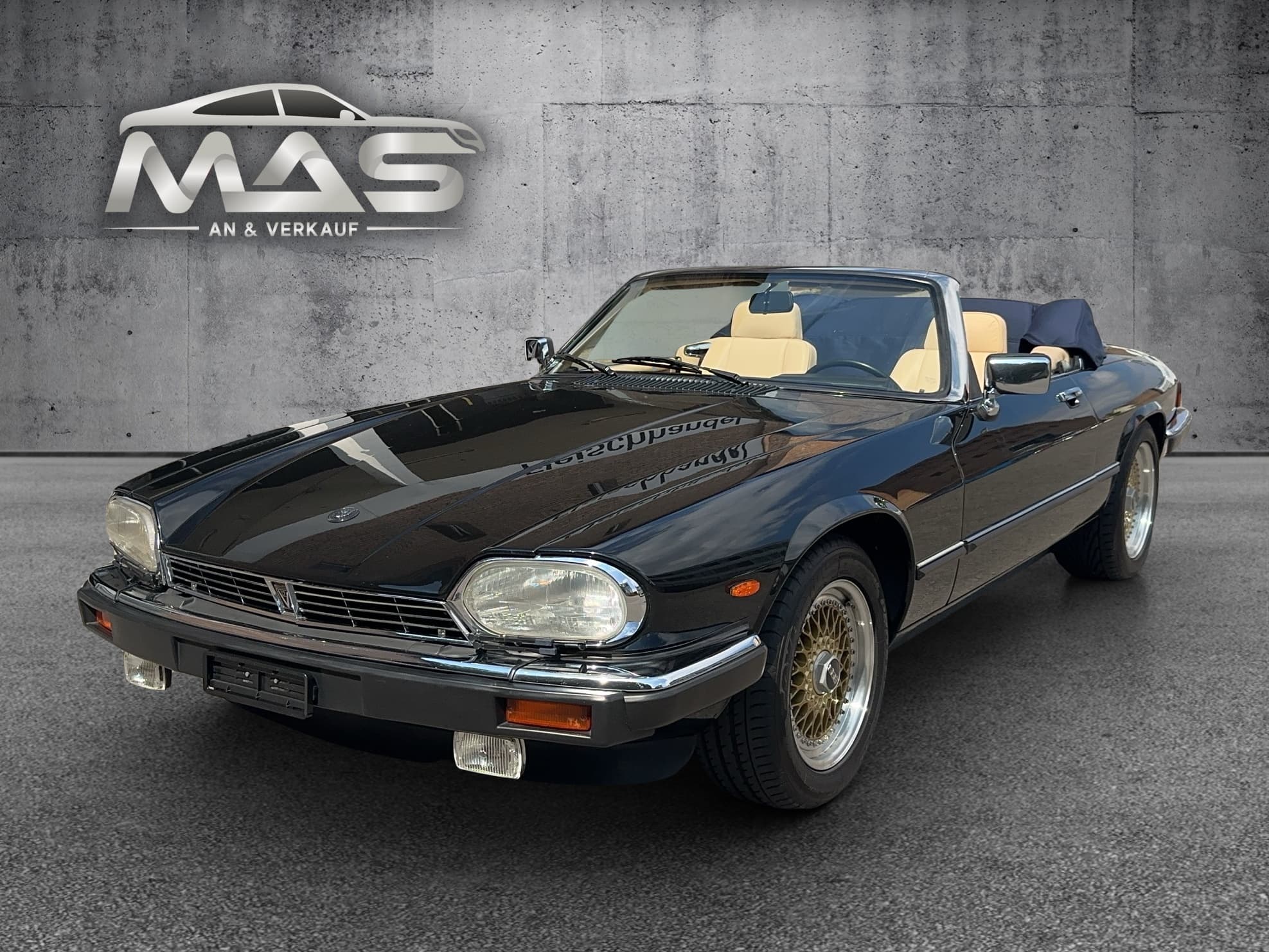 Jaguar XJ-S