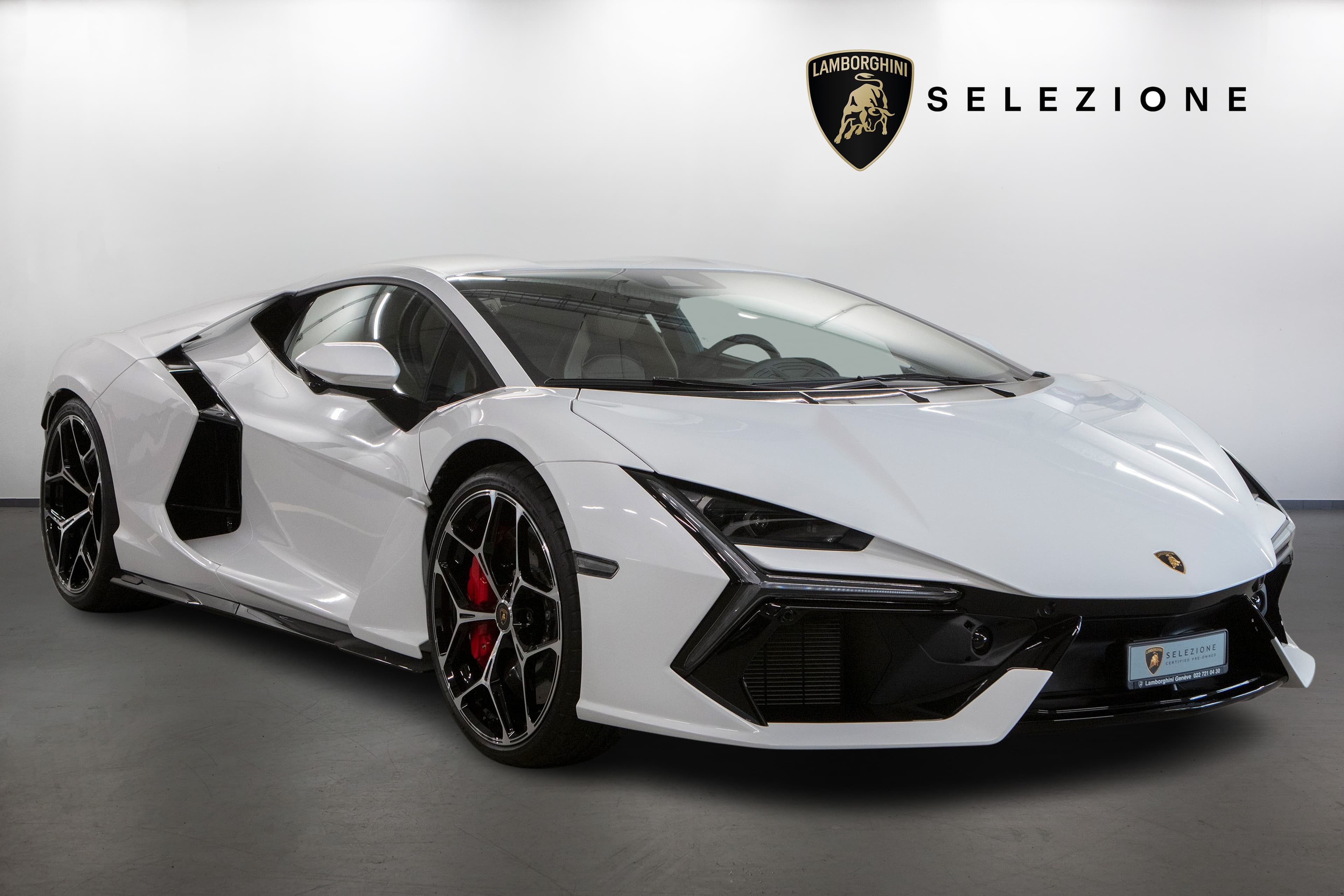 Lamborghini Revuelto