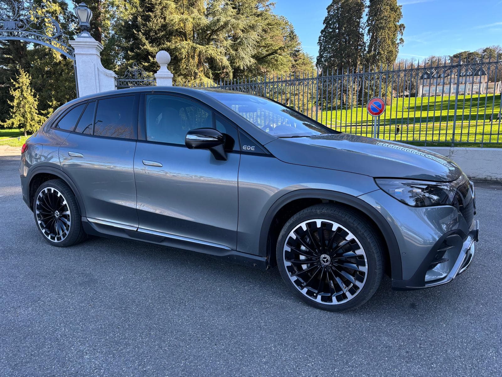 Mercedes-Benz EQE