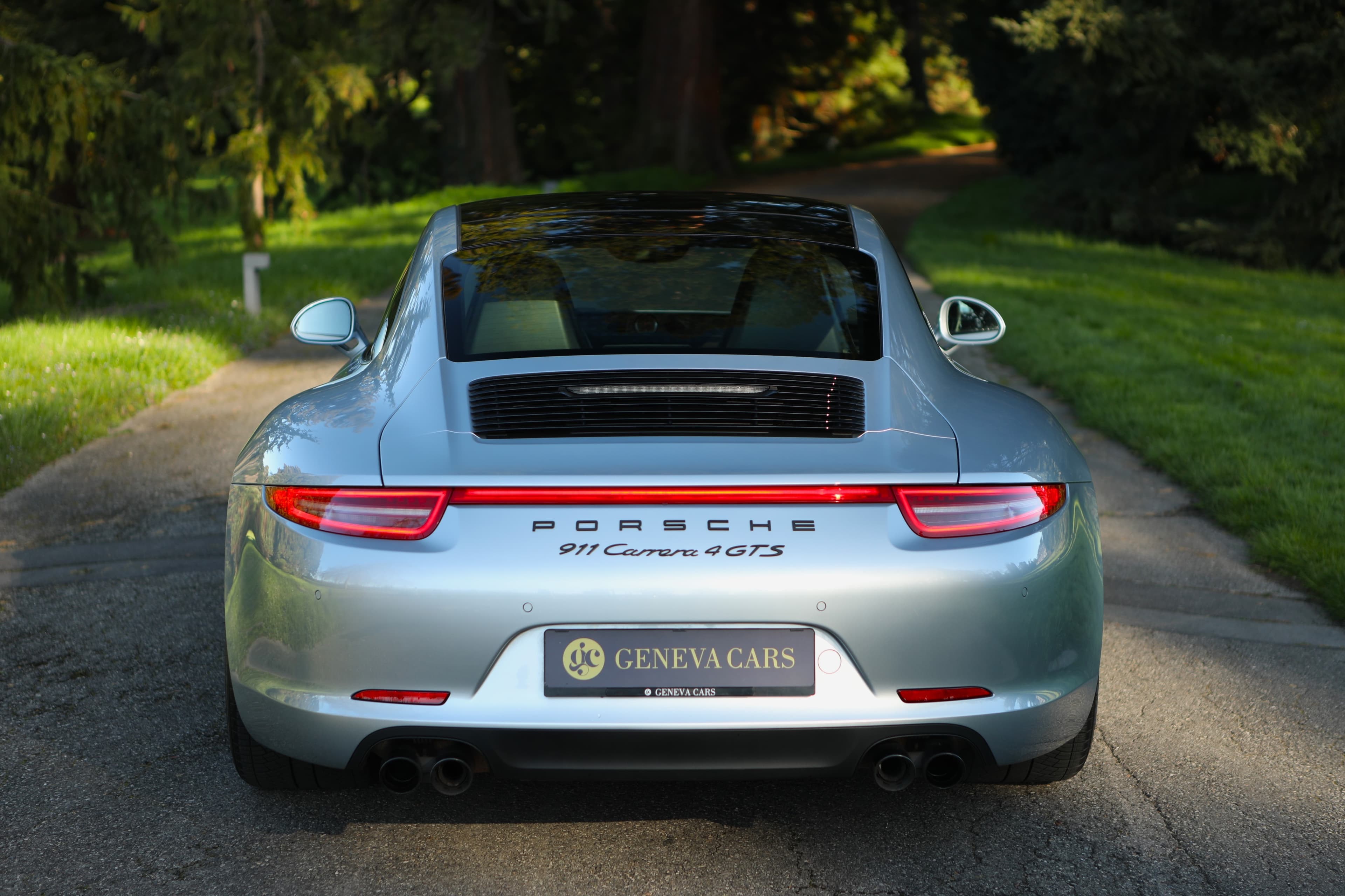 Porsche 911