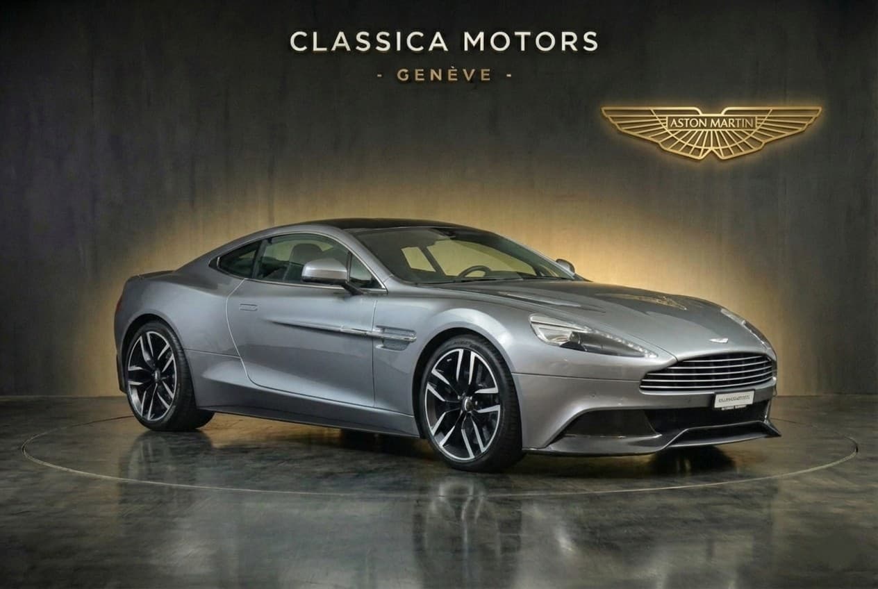 Aston Martin V12 Vanquish