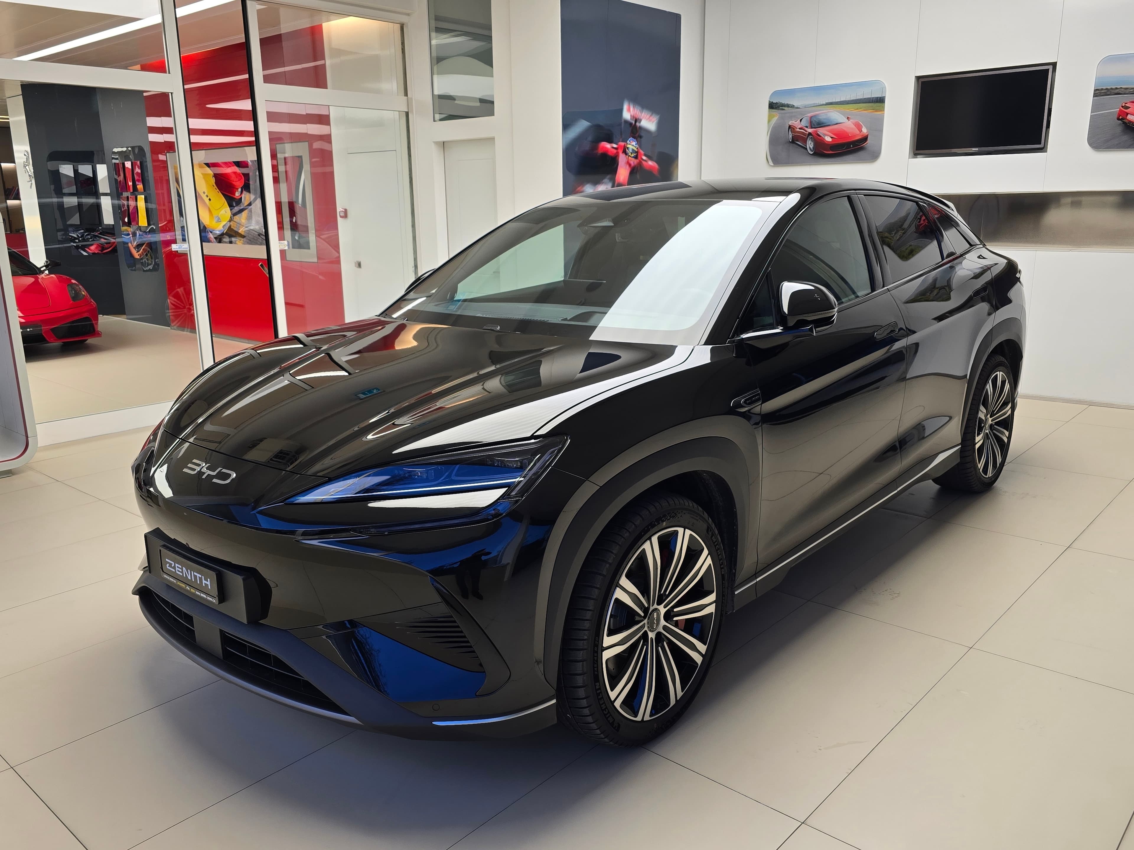 BYD Sealion 7