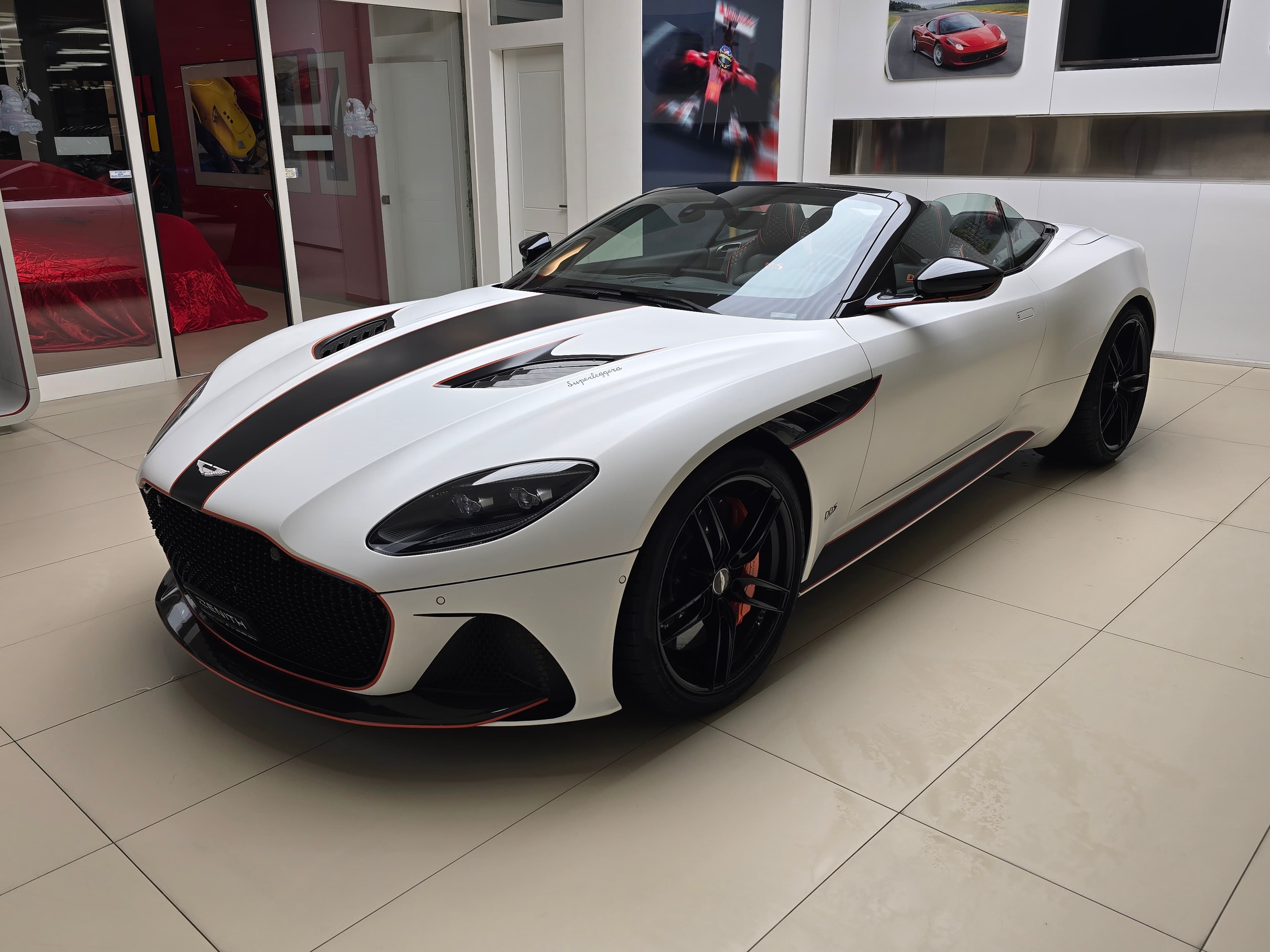 Aston Martin DB9/DBS