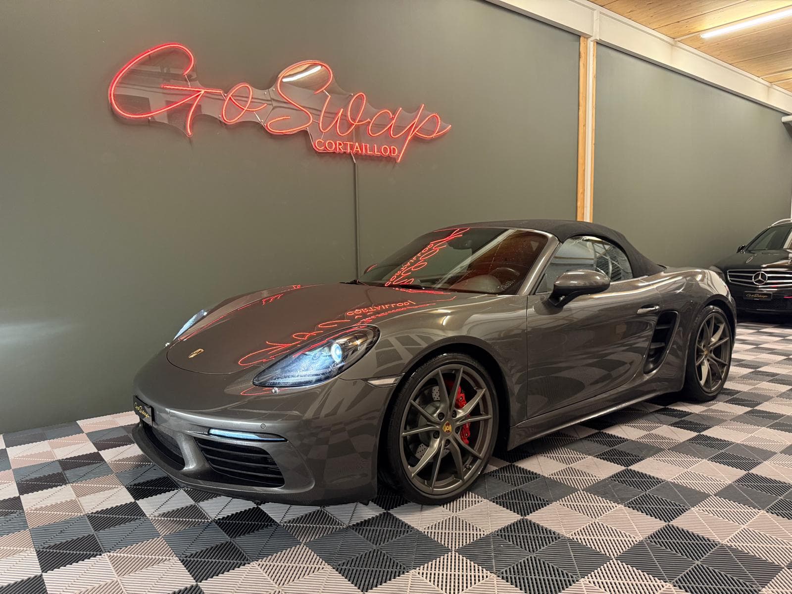 Porsche 718