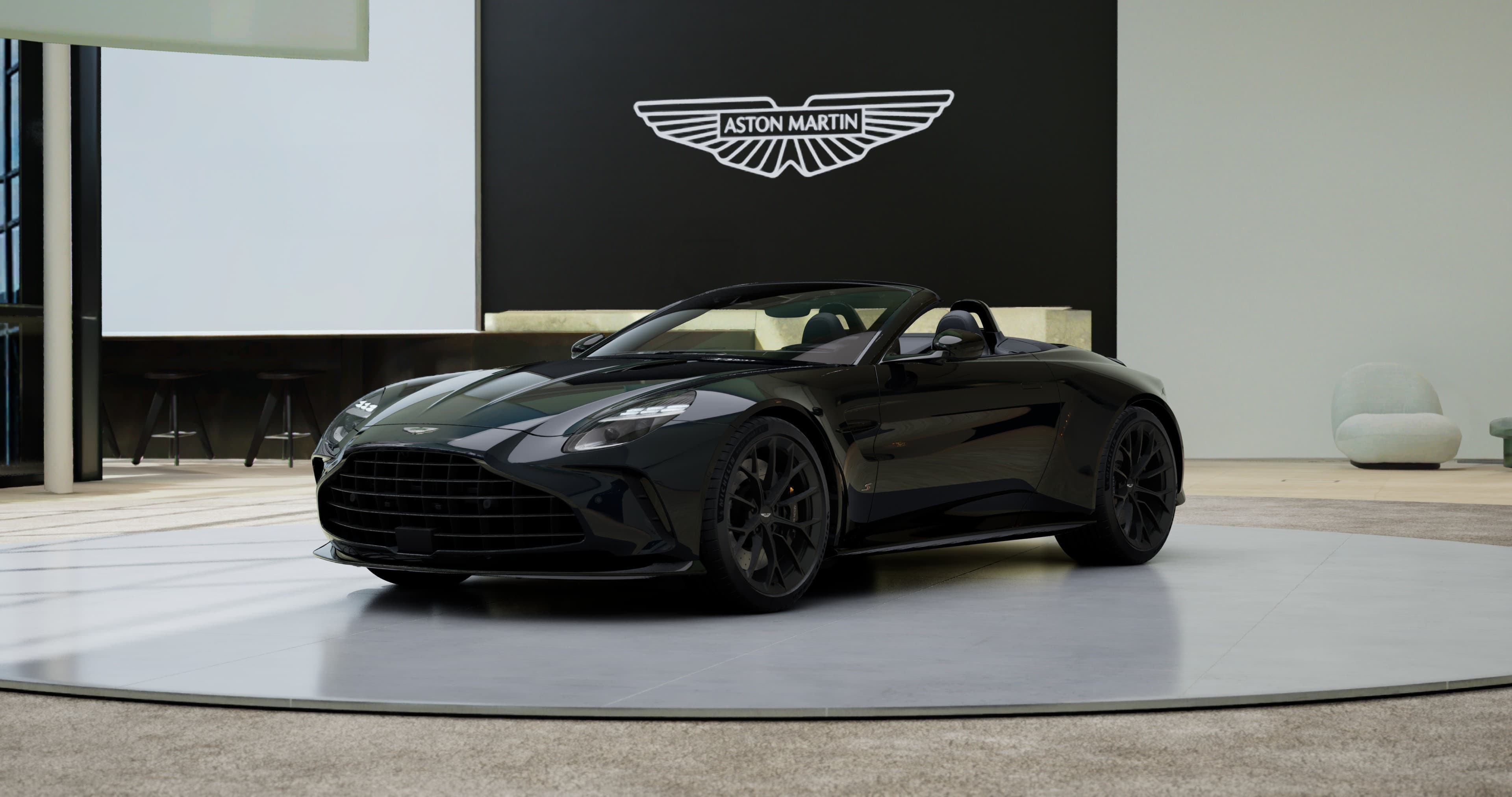 Aston Martin V8/V12 Vantage