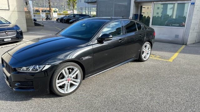 Jaguar XE