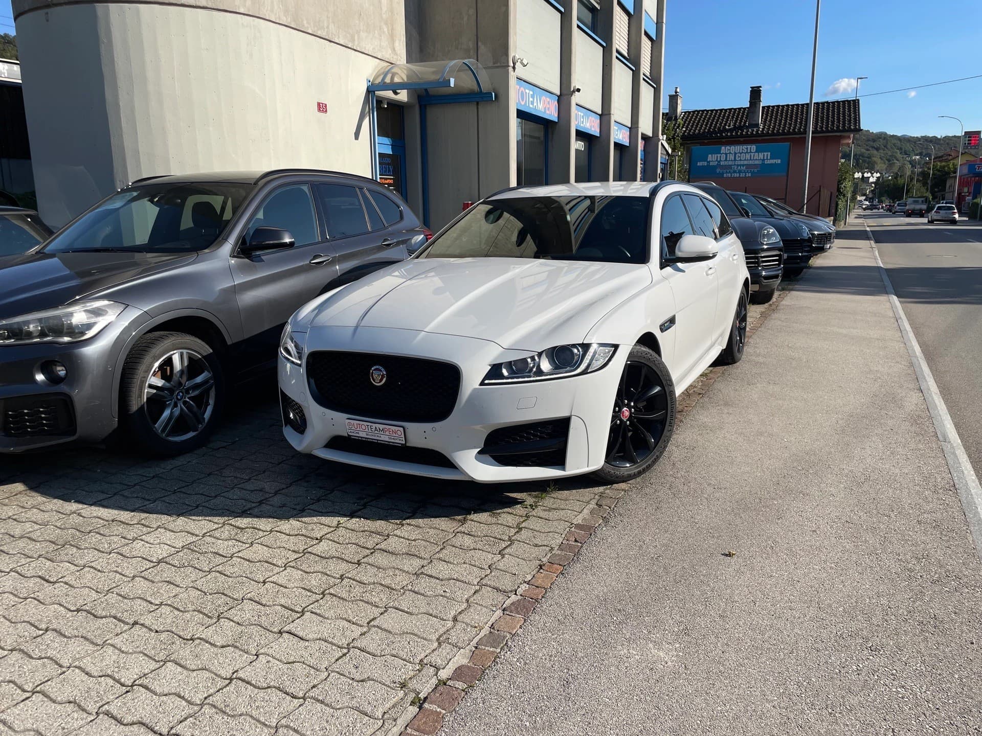 Jaguar XF