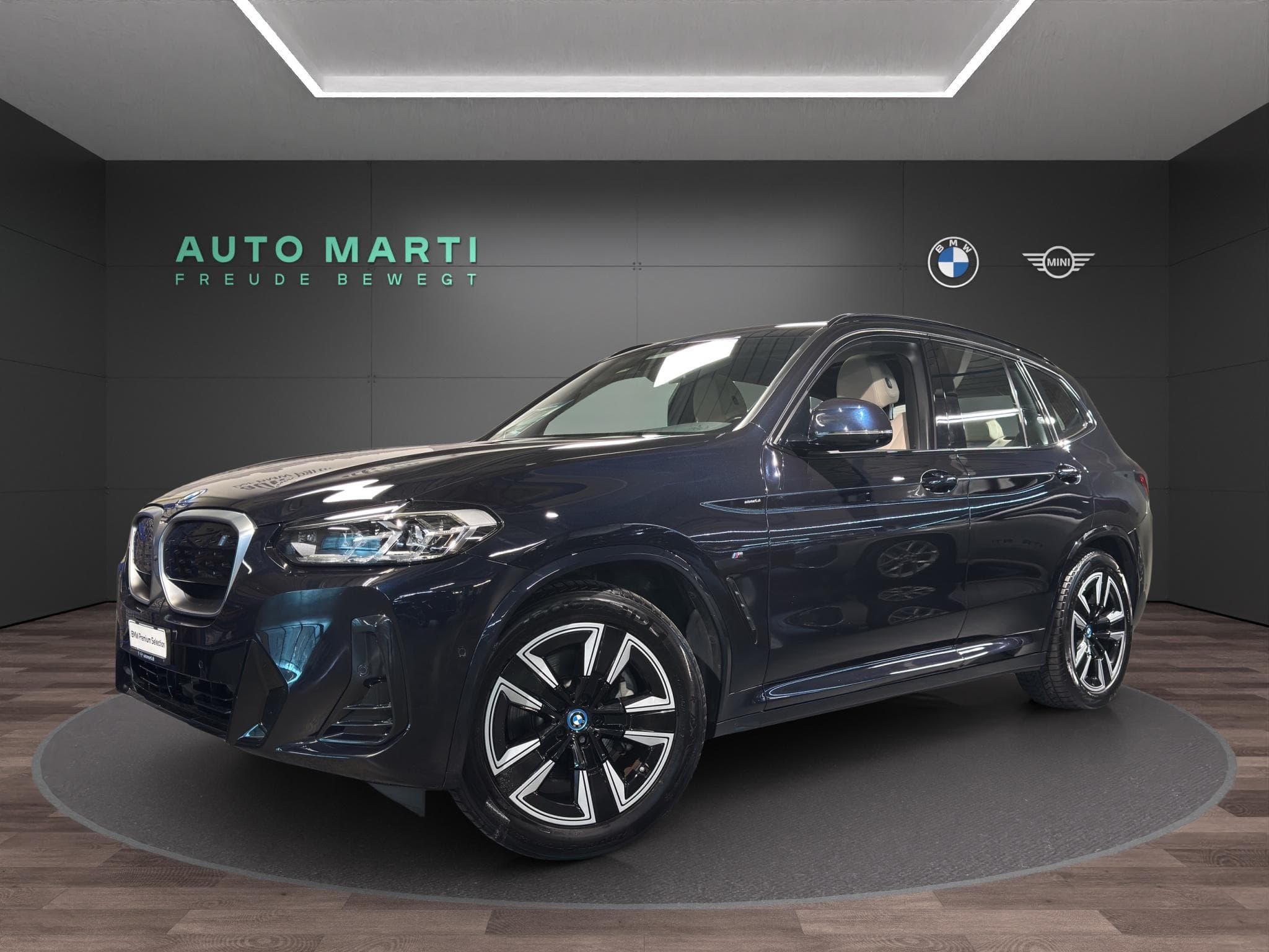 BMW iX3