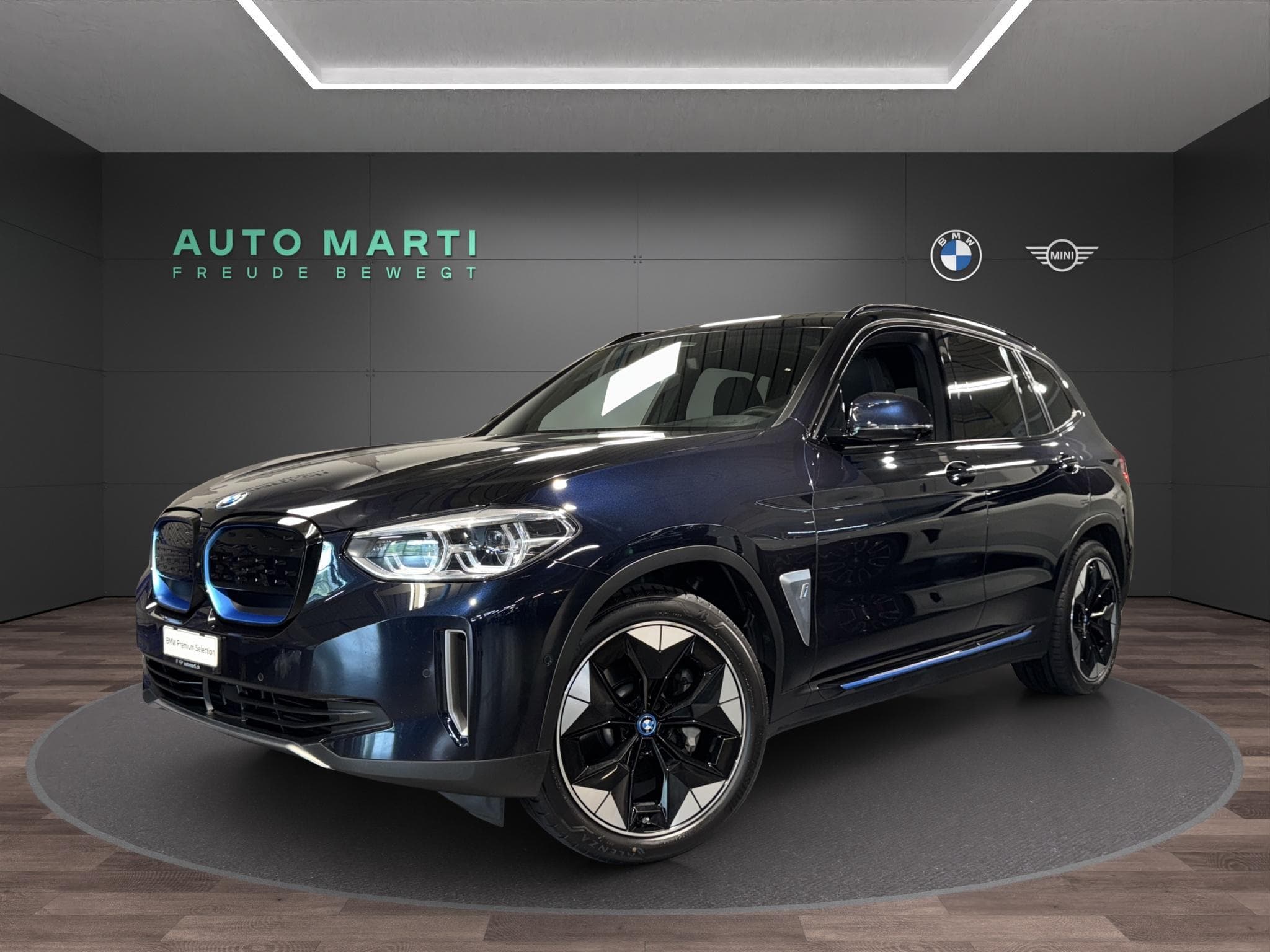 BMW iX3