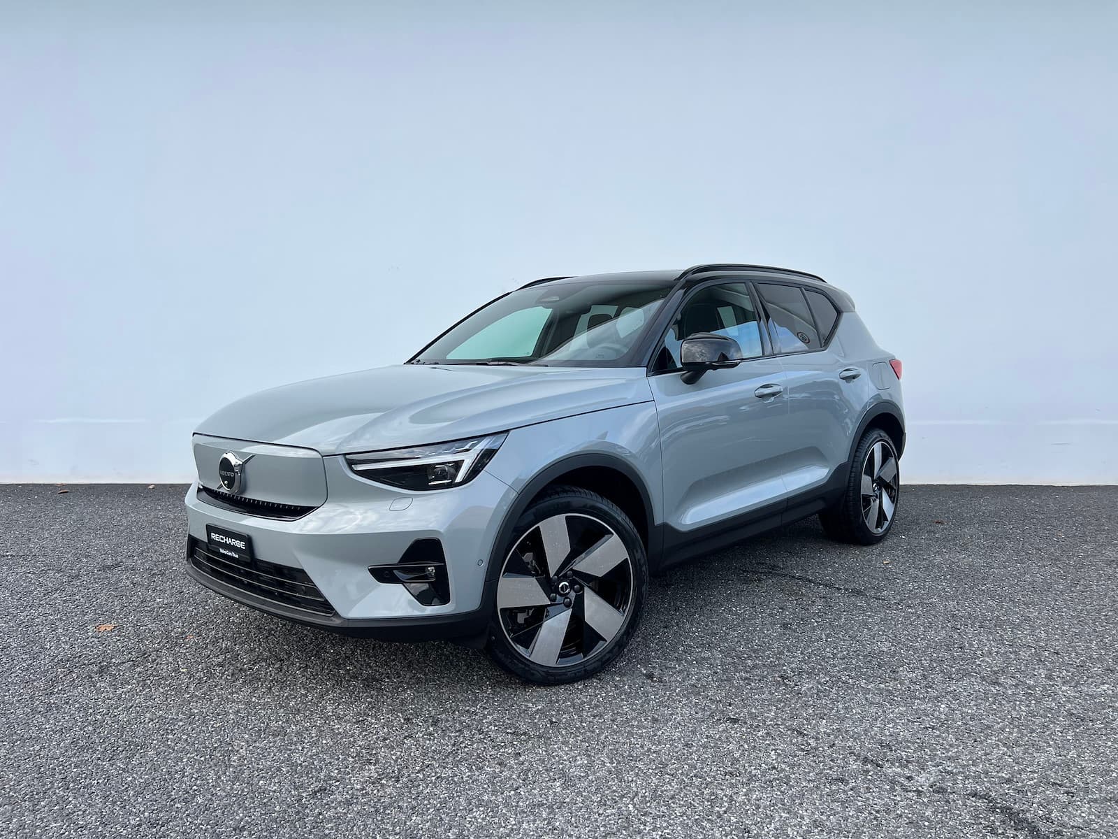 Volvo EX40