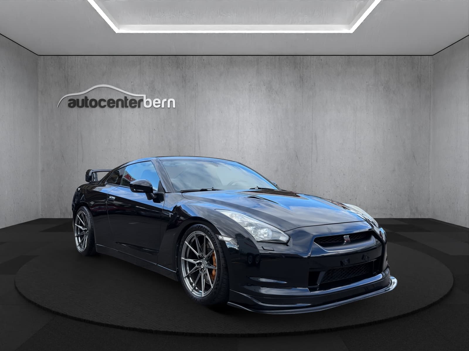 Nissan GT-R