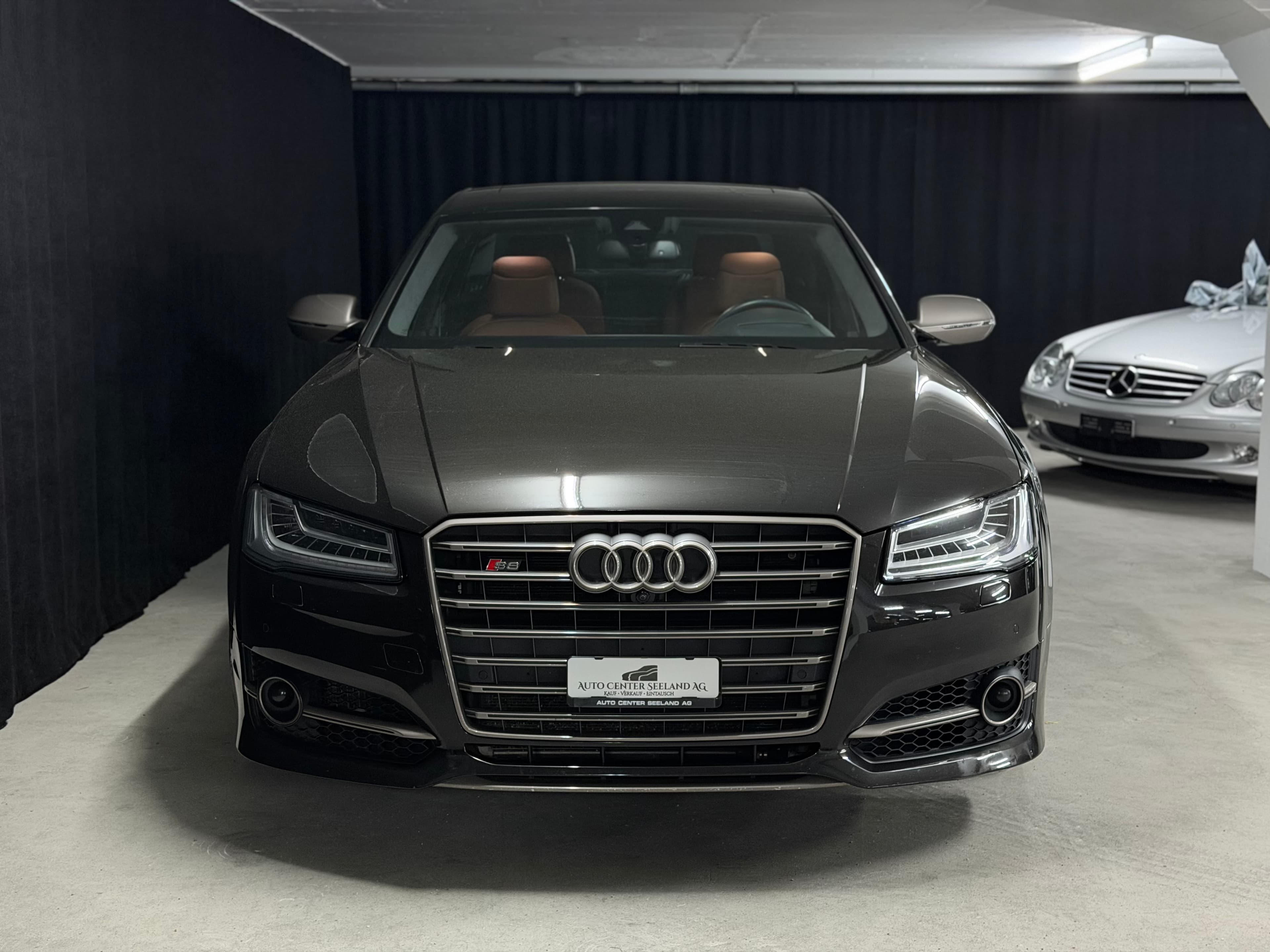 Audi S8