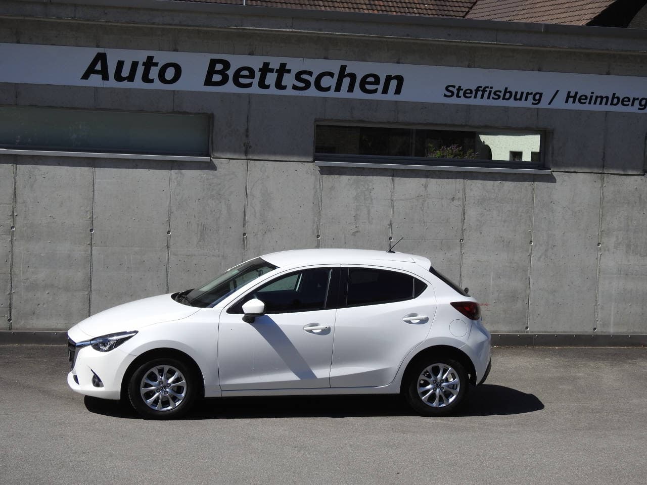 Mazda 2