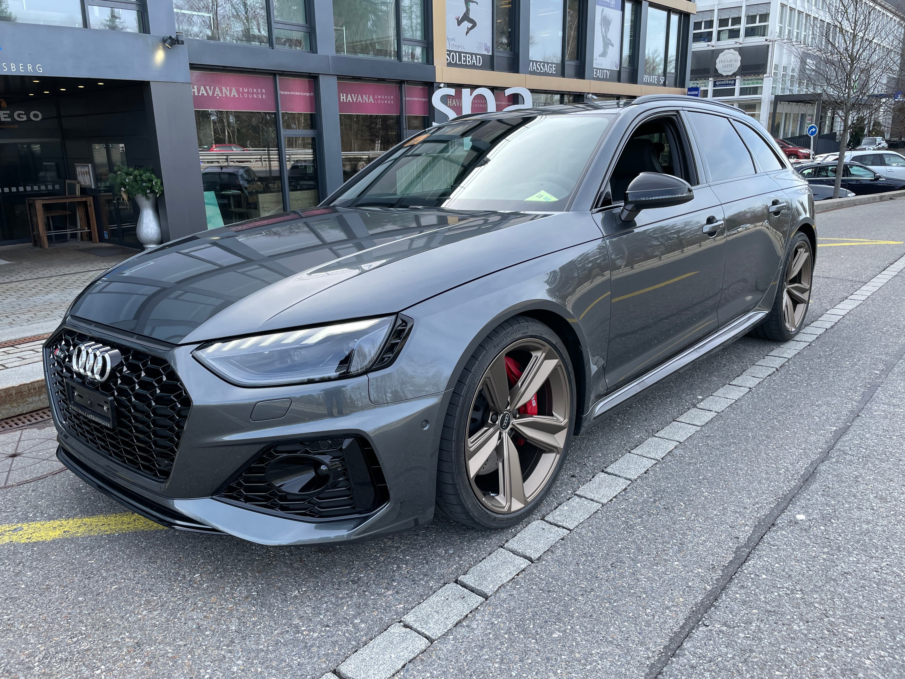Audi S4 / RS4
