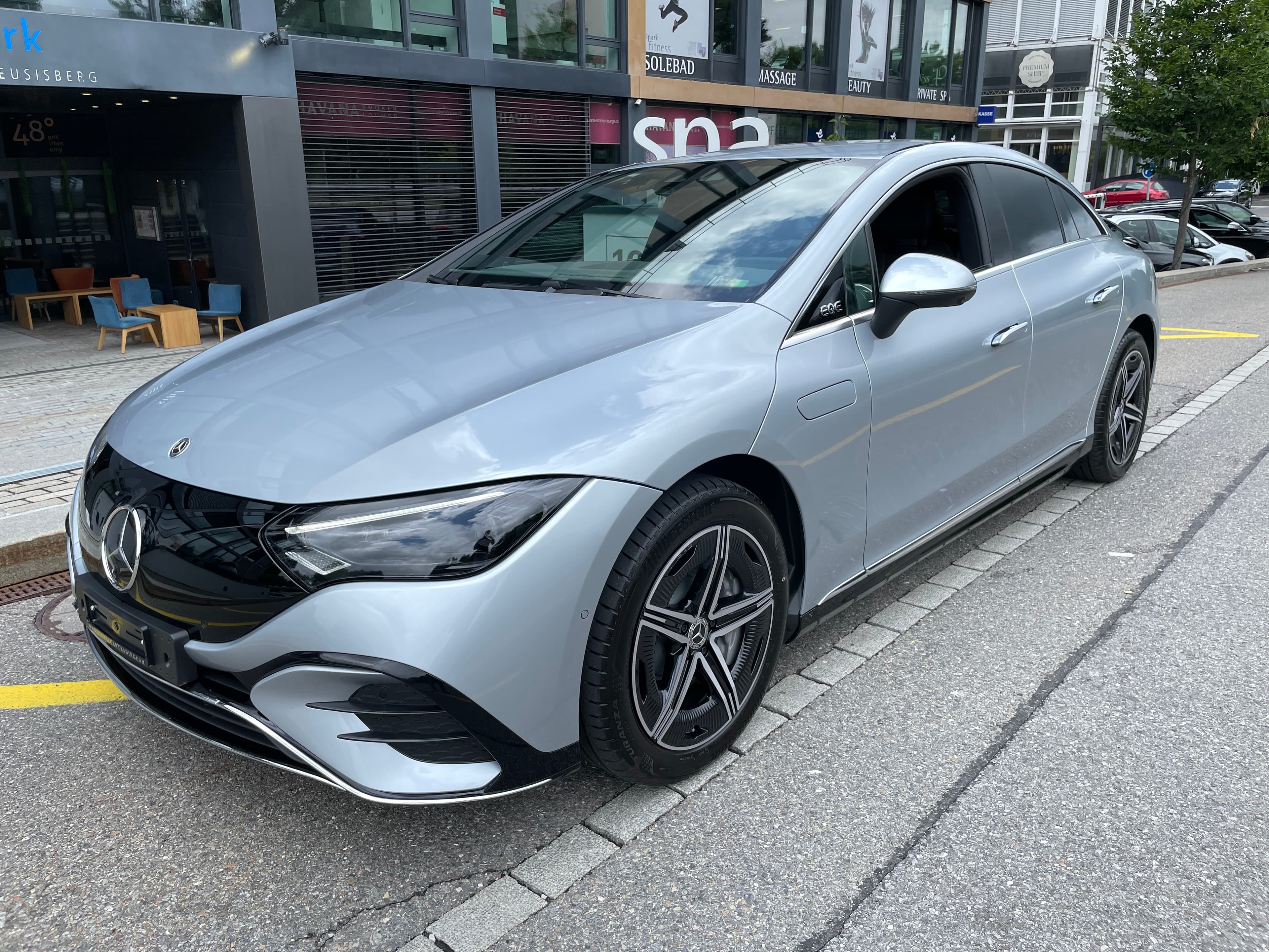 Mercedes-Benz EQE