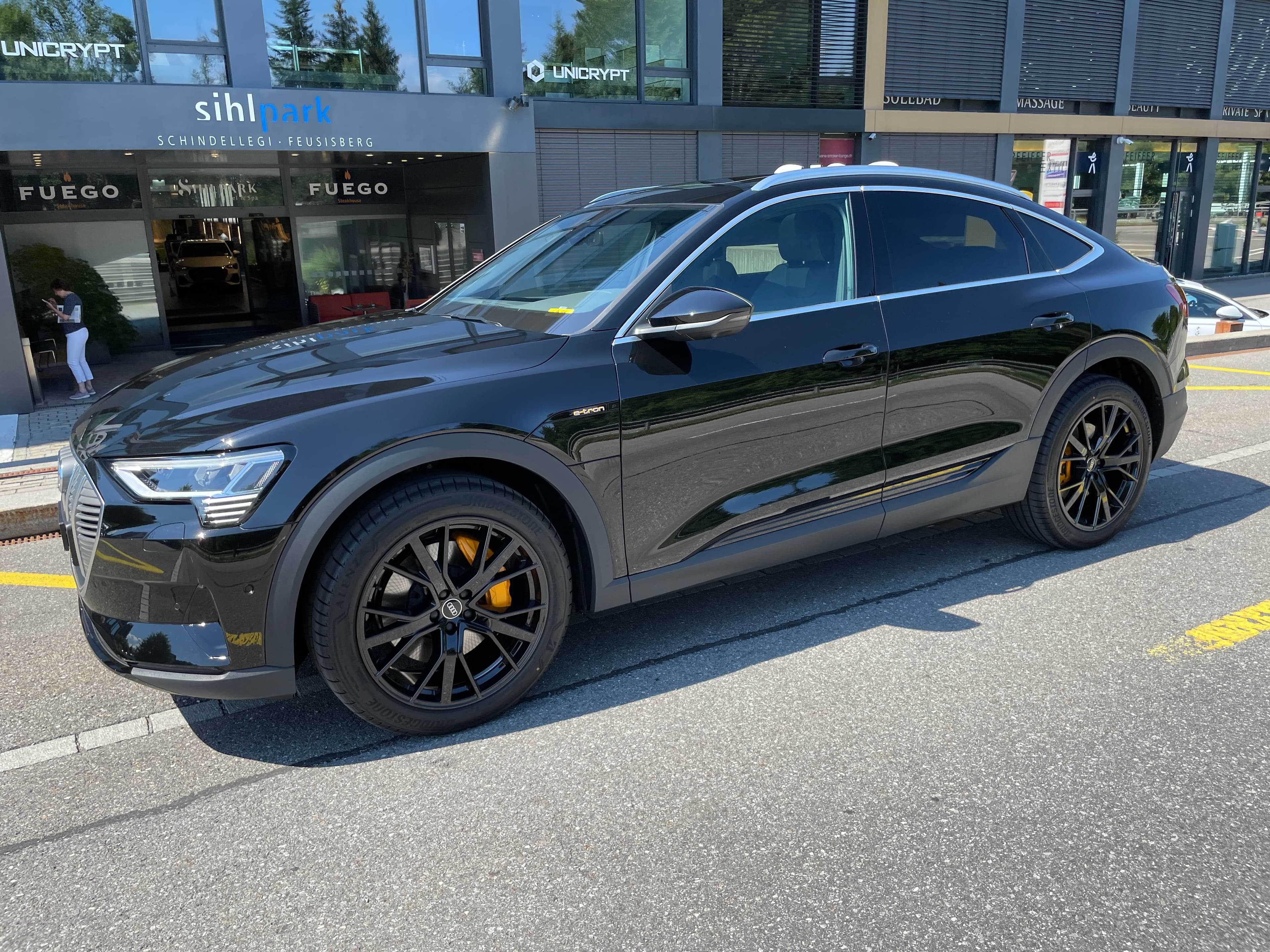 Audi e-tron