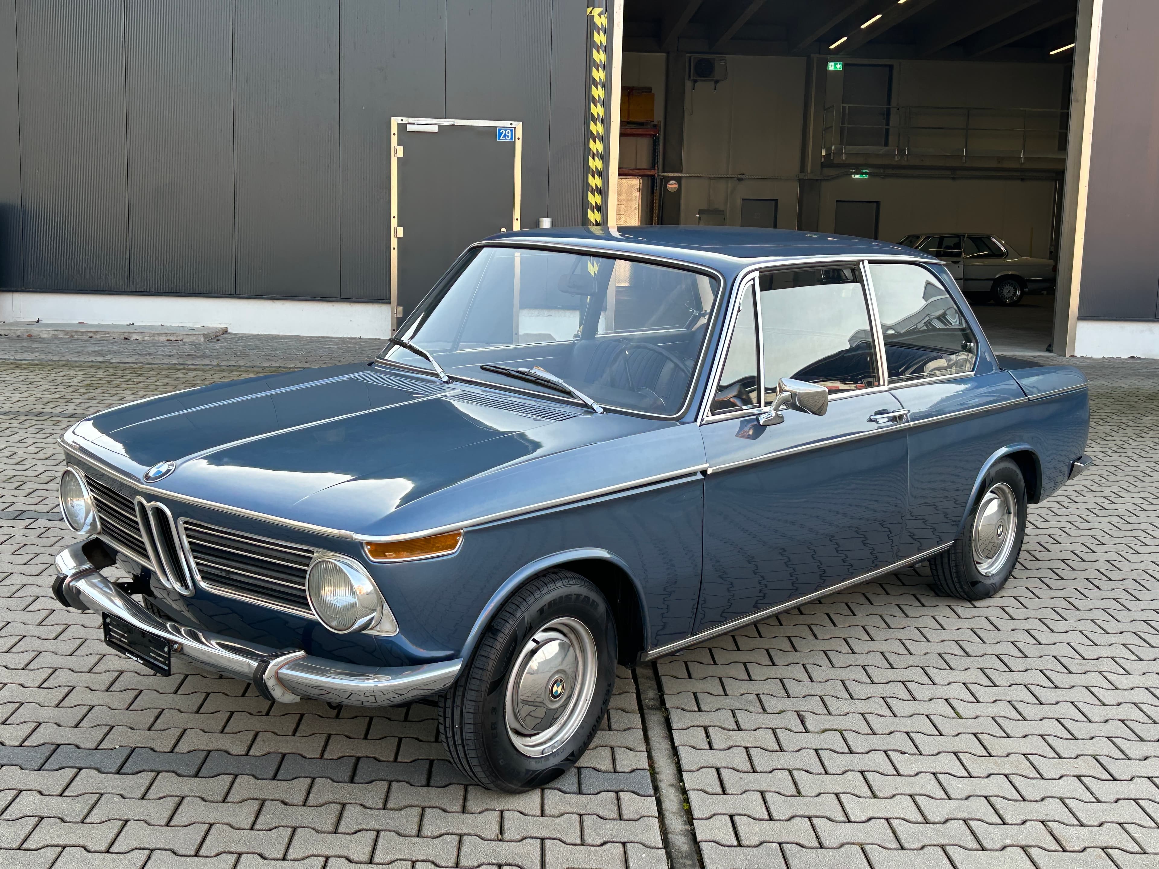 BMW 2er BMW 2002 E10 / 1969 Blau, Handschalter, sehr selten!