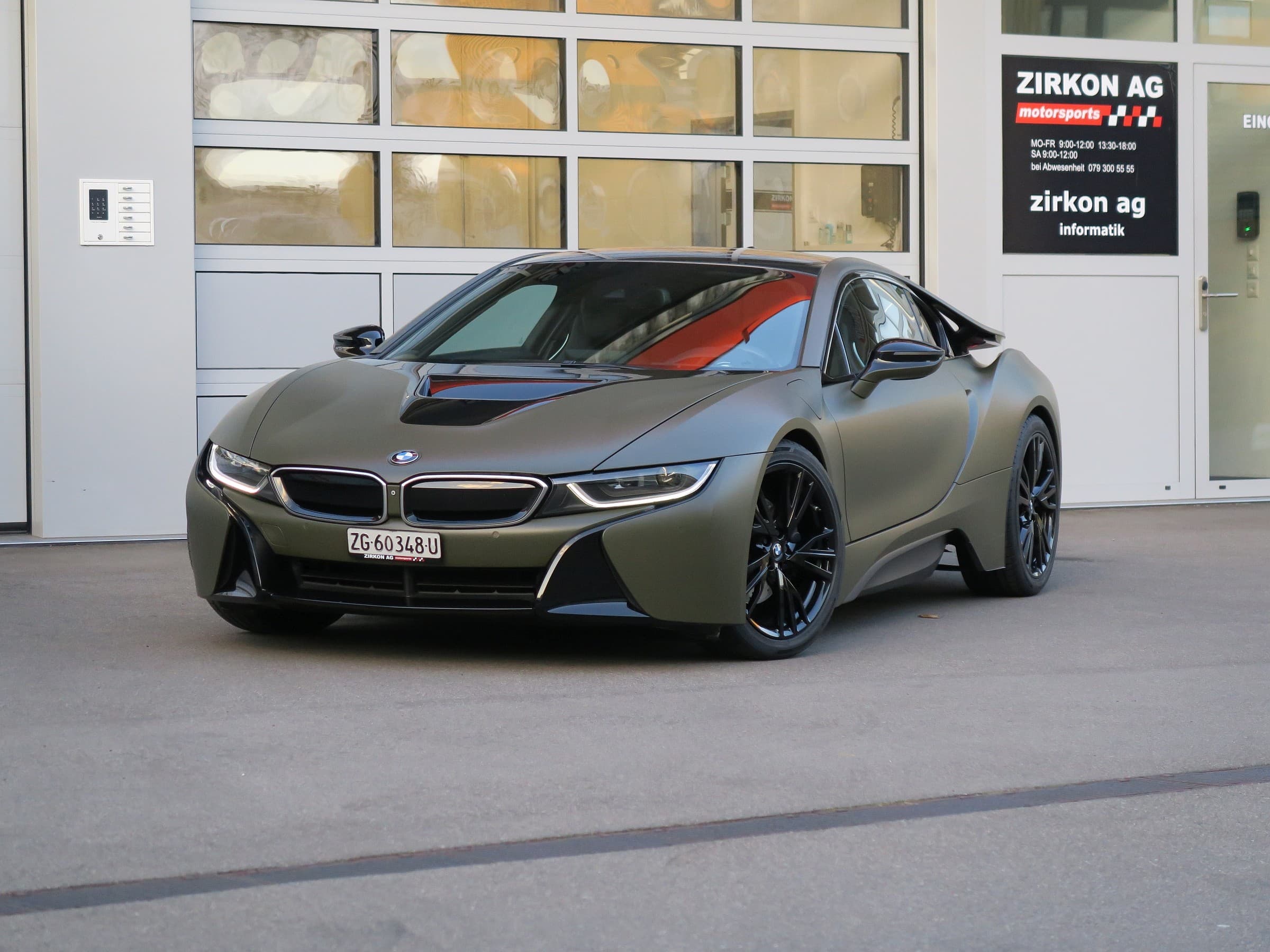 BMW i8