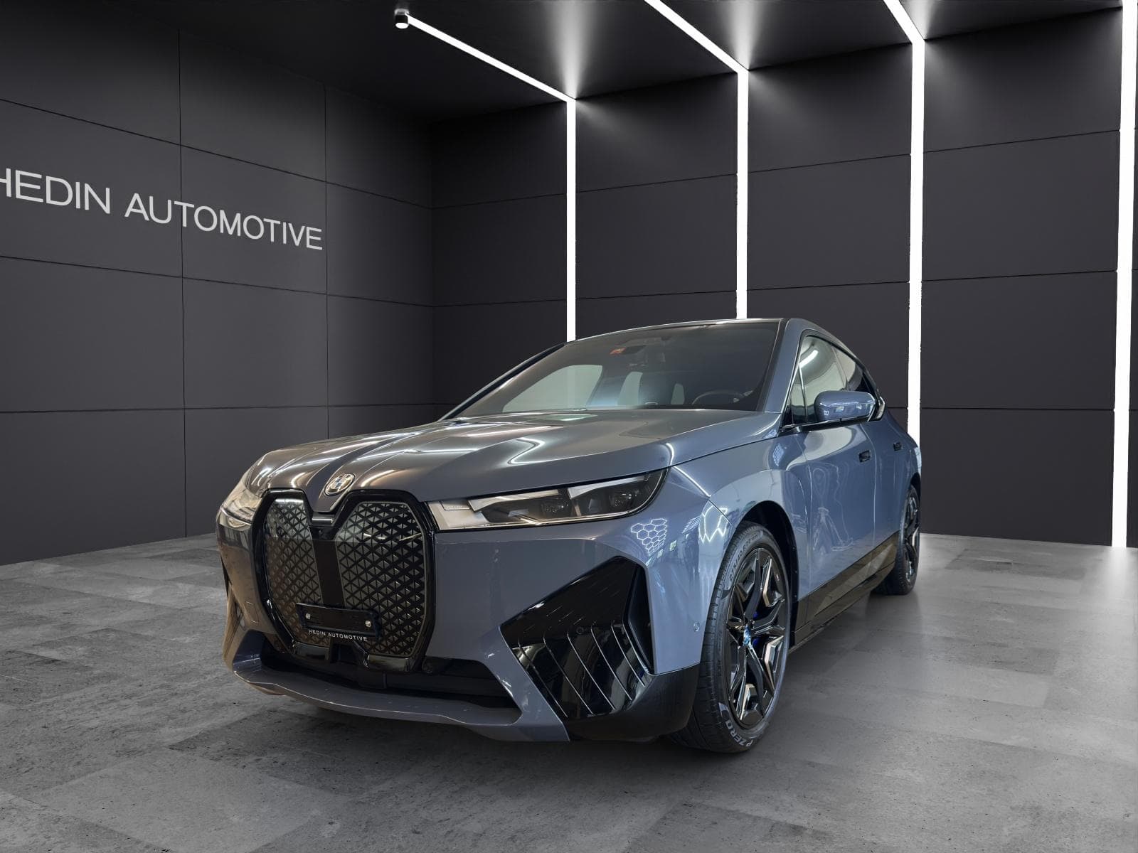 BMW iX