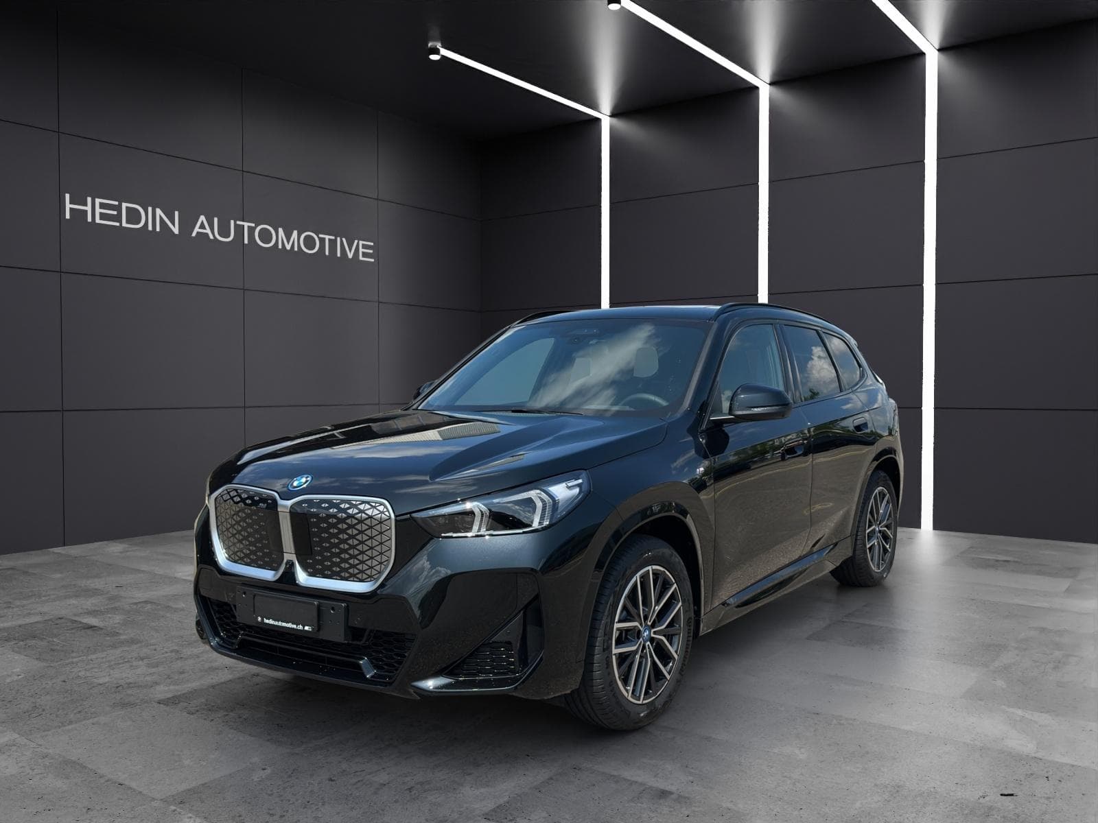 BMW iX1