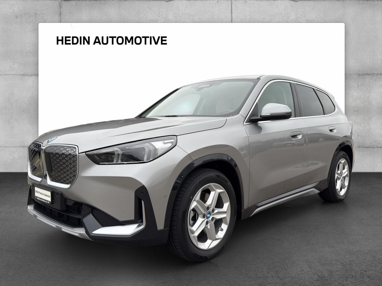 BMW iX1