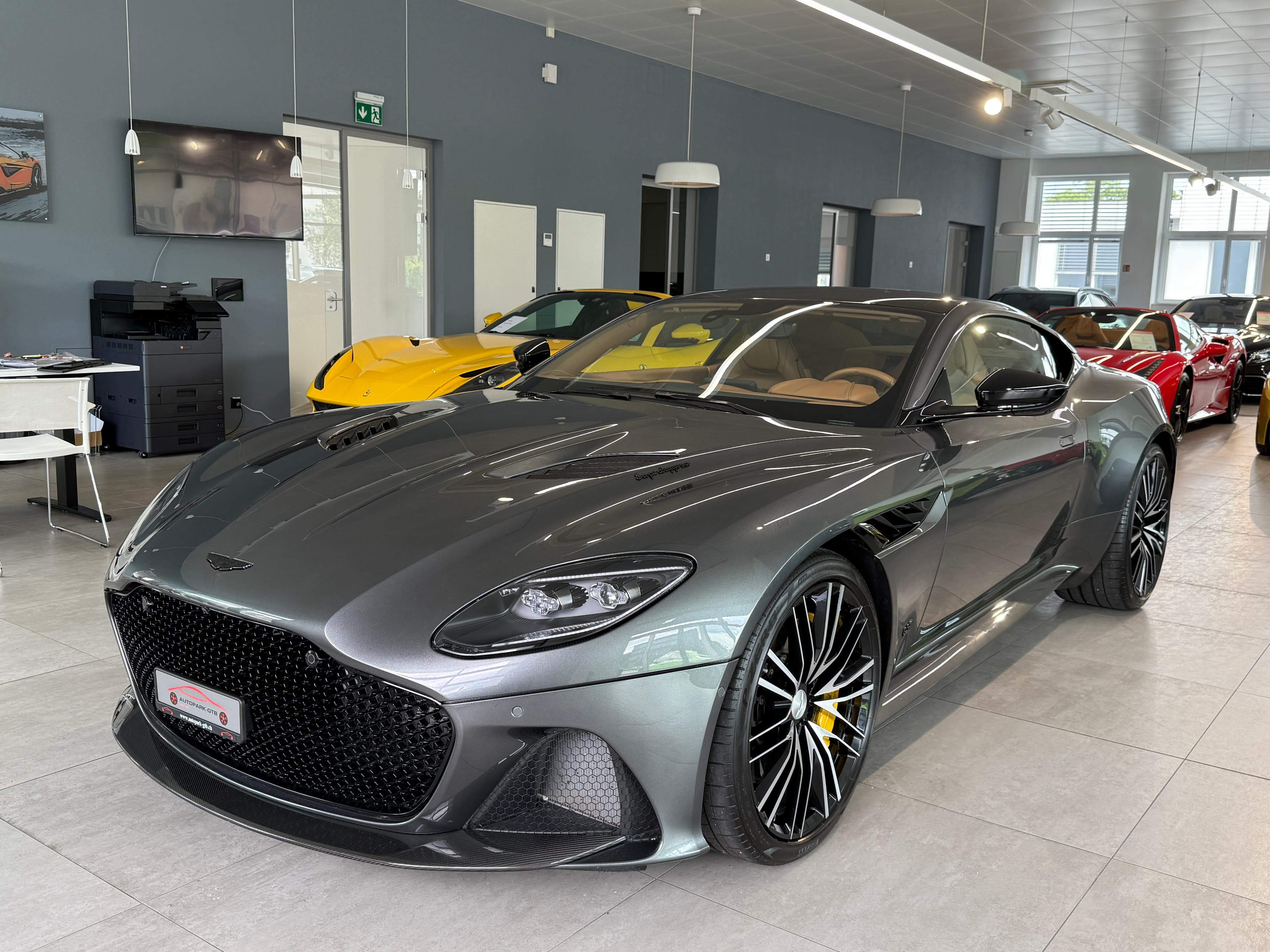 Aston Martin DBS