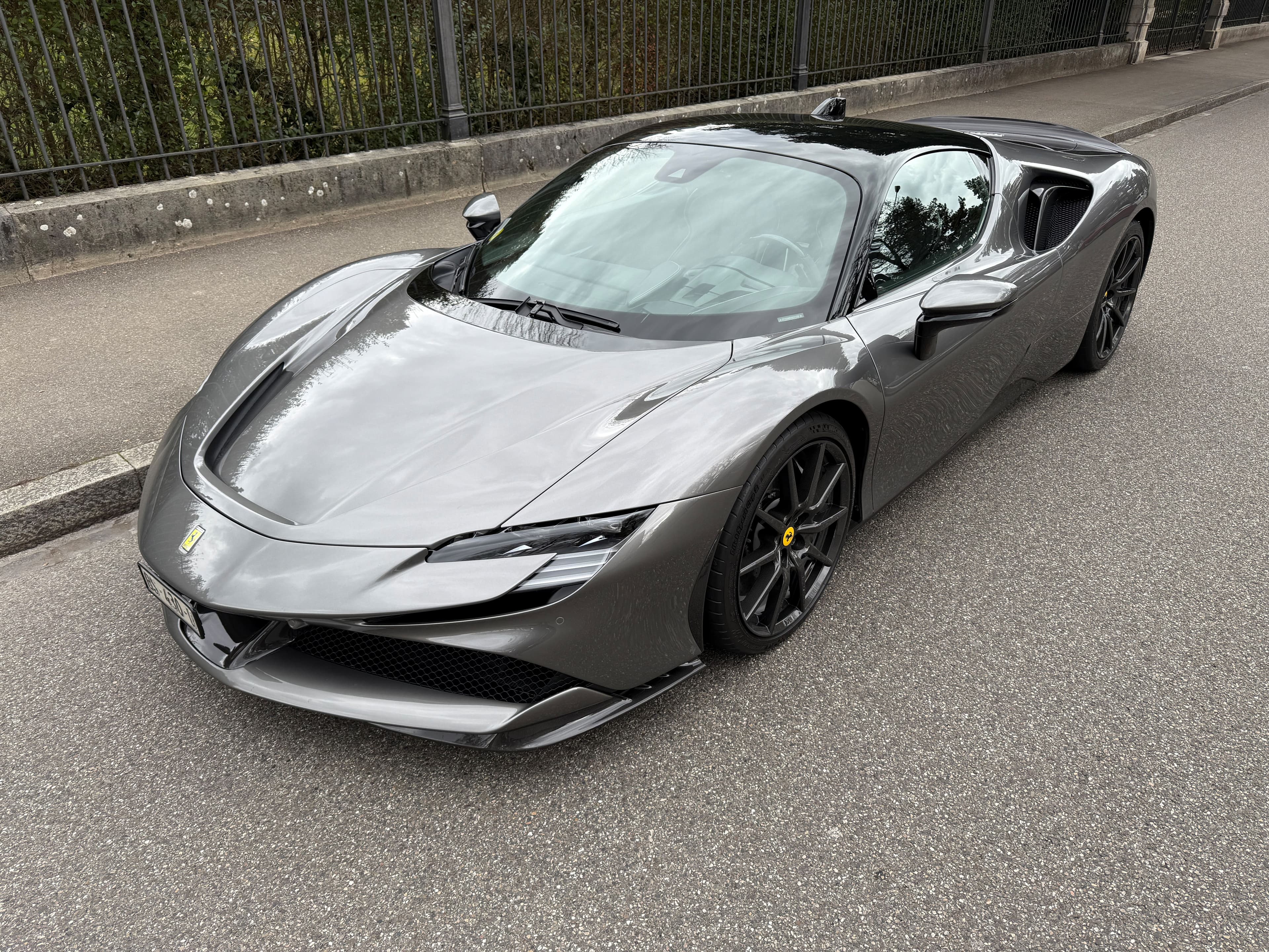 Ferrari SF90