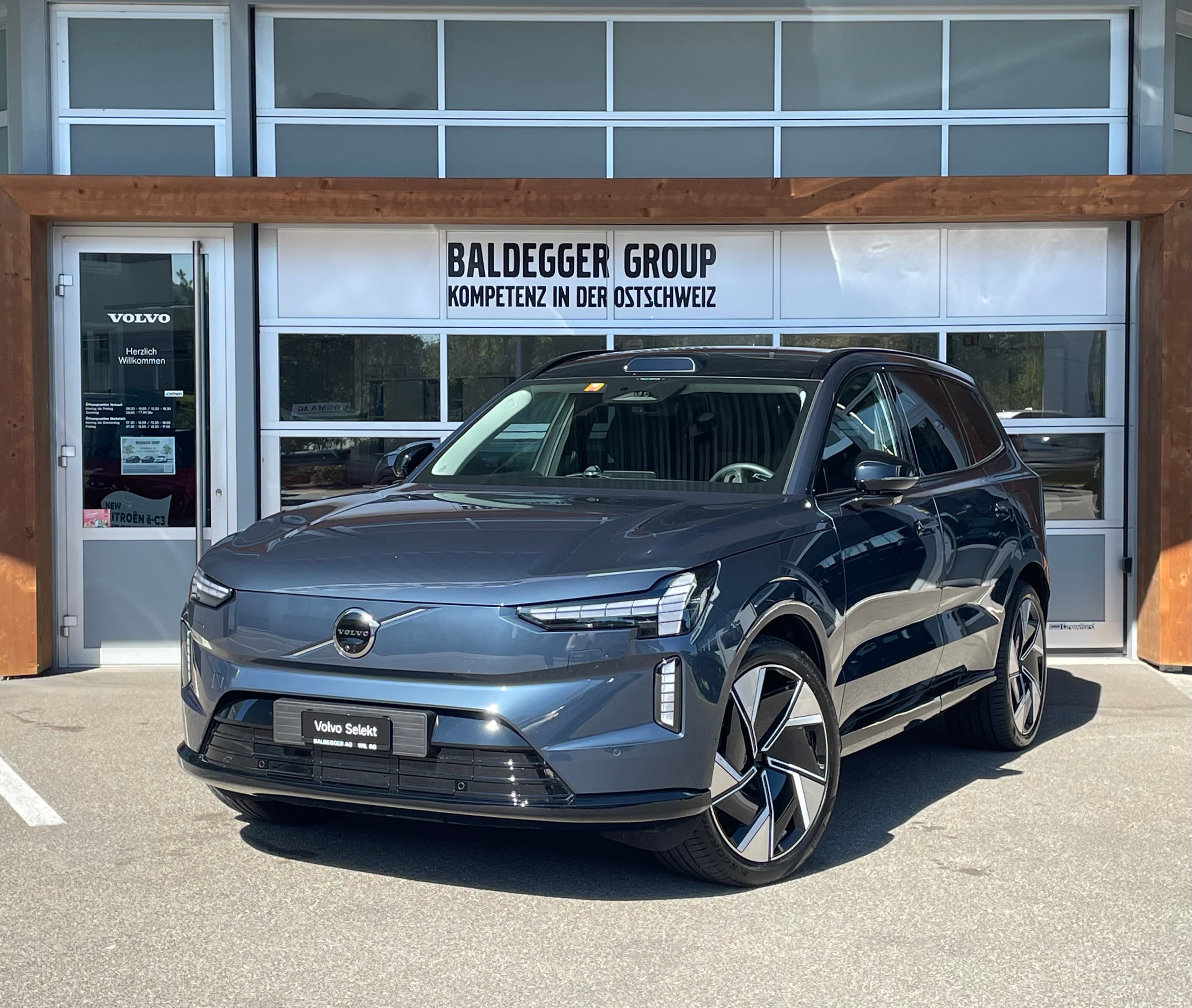 Volvo EX90