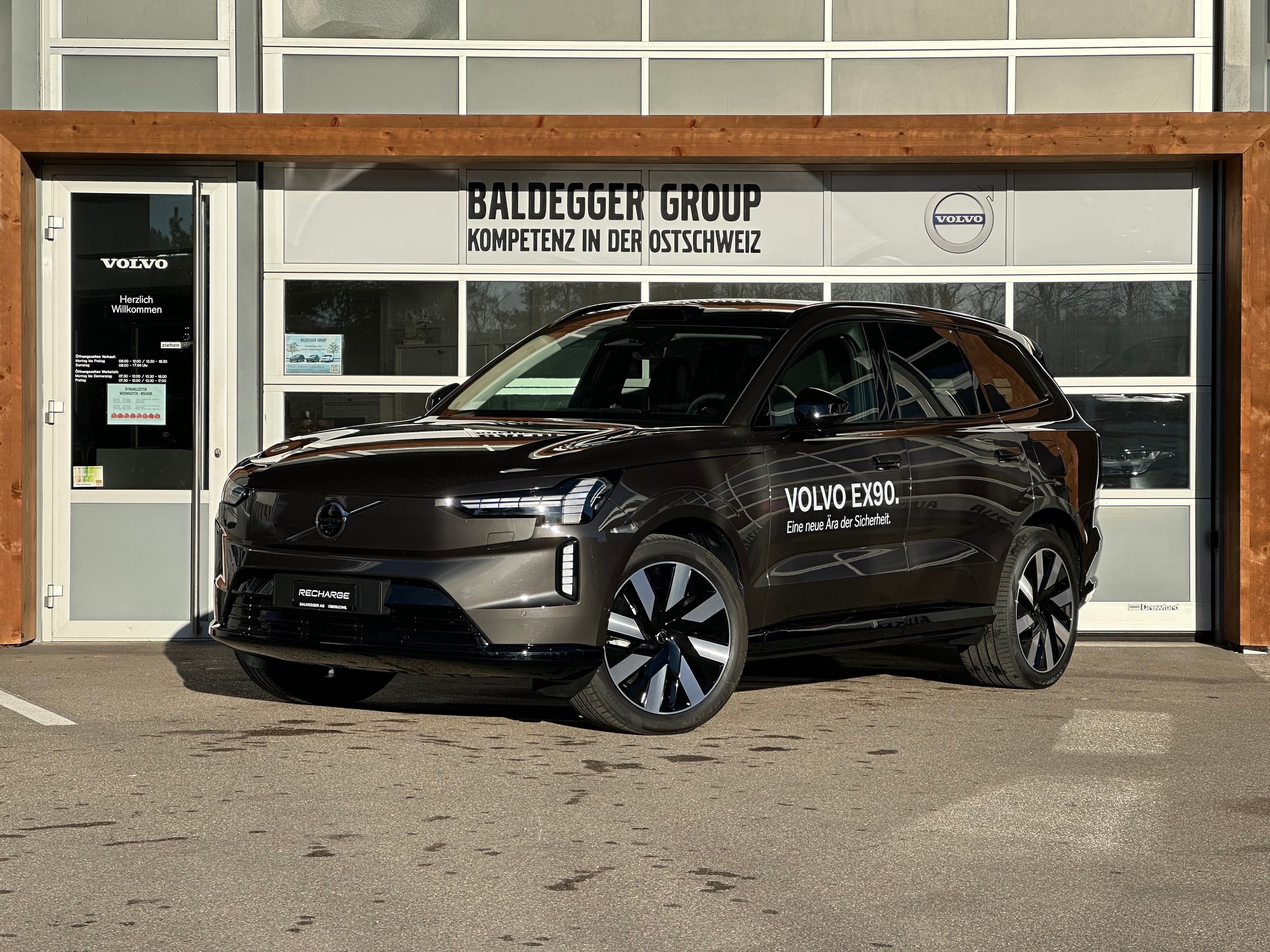 Volvo EX90
