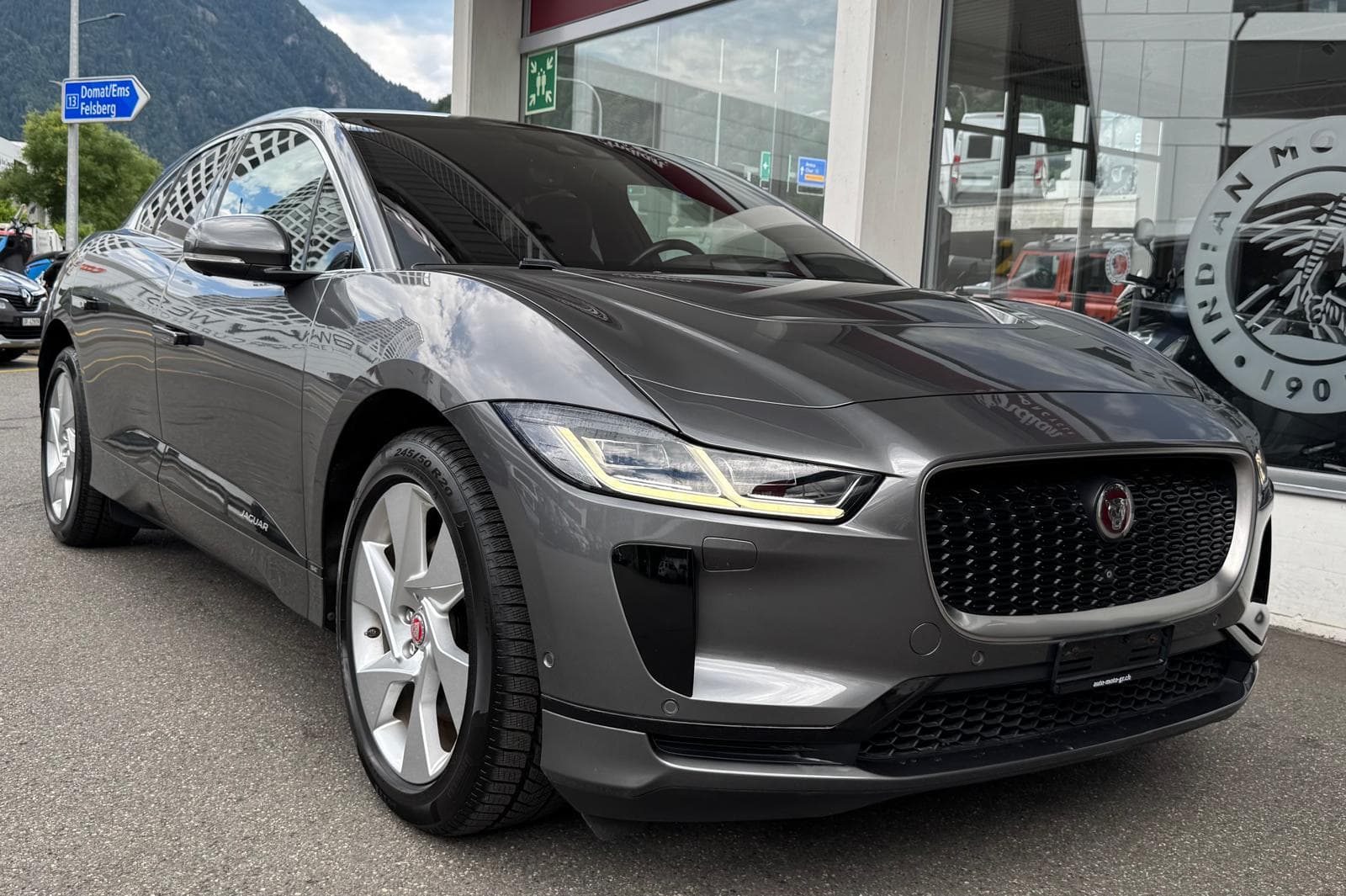 Jaguar I-Pace