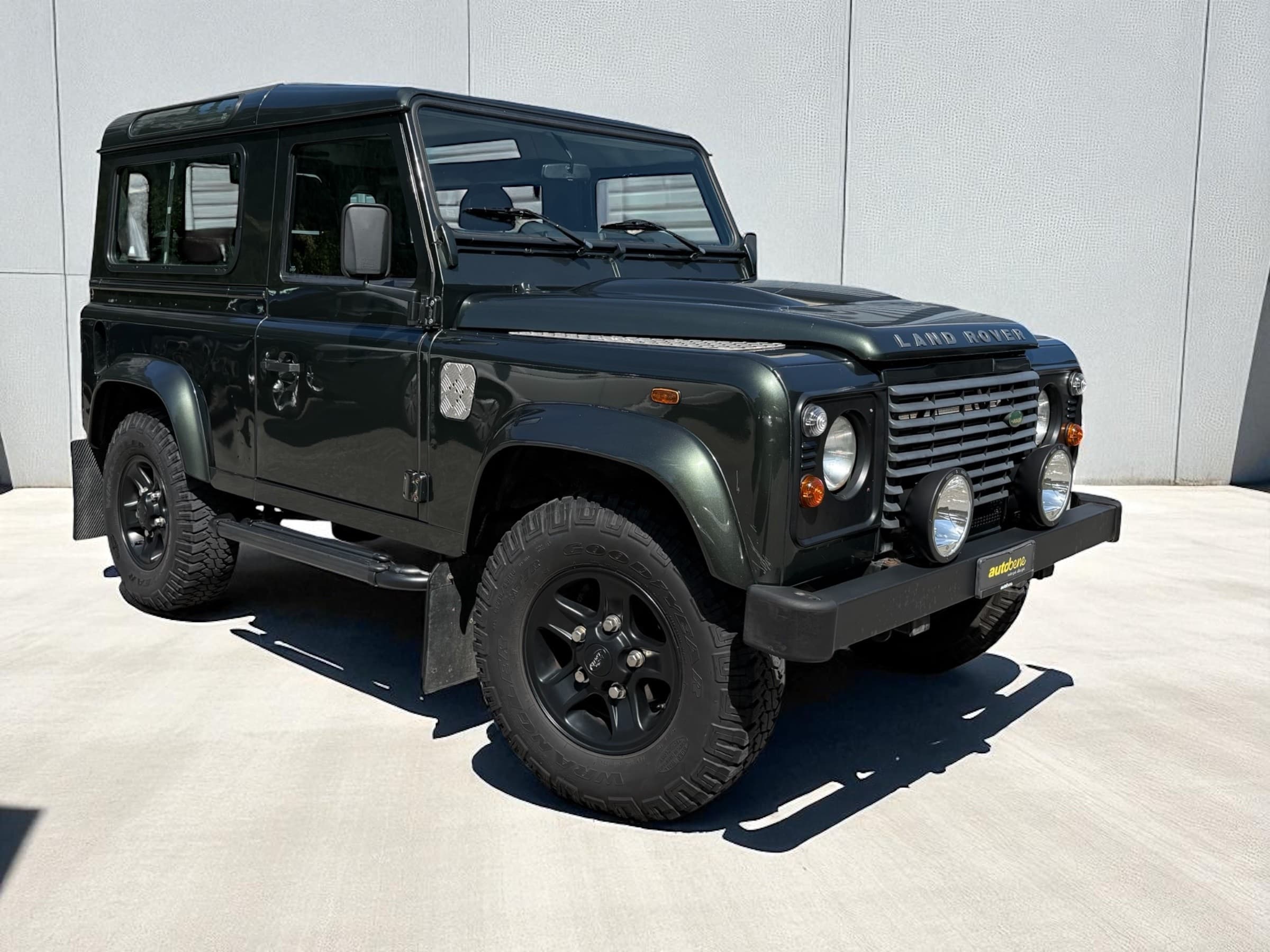 Land Rover Defender